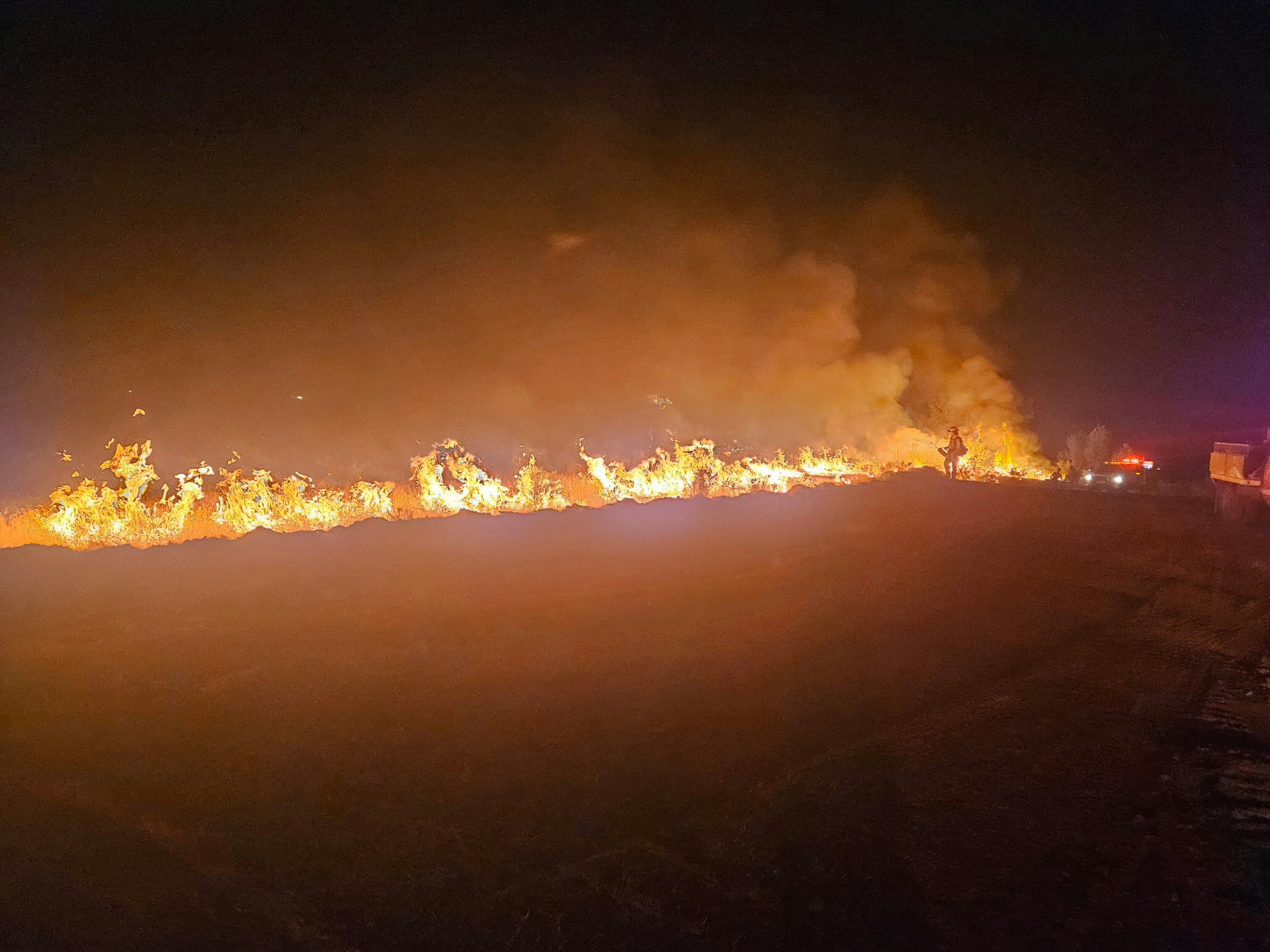 A large, out-of-control wildfire “exhibiting extreme fire behavior” continues to grow in multiple directions about 11 miles east of Thermopolis. The Red Canyon Fire also has prompted more evacuations in its potential path.