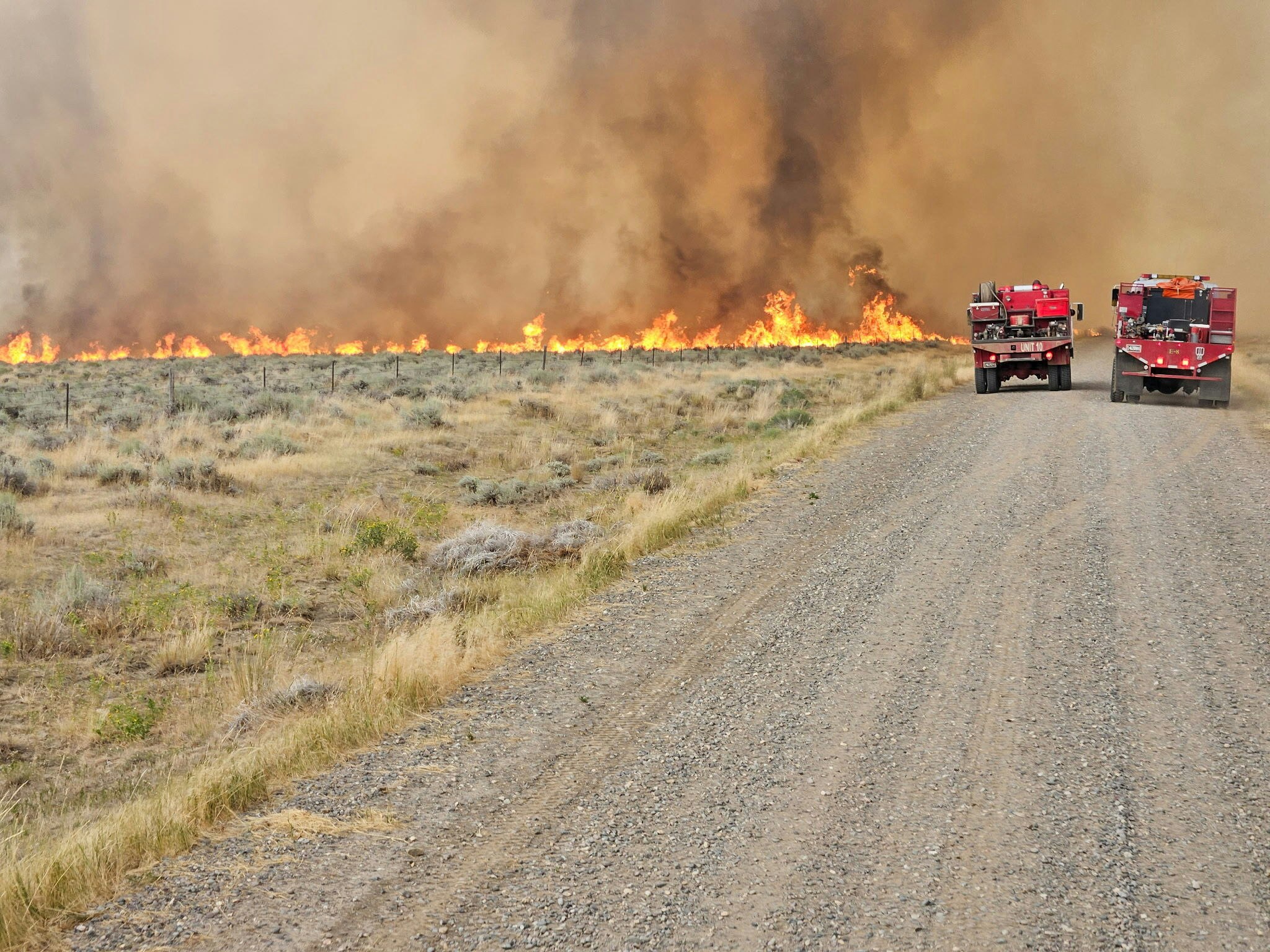 A large, out-of-control wildfire “exhibiting extreme fire behavior” continues to grow in multiple directions about 11 miles east of Thermopolis. The Red Canyon Fire also has prompted more evacuations in its potential path.