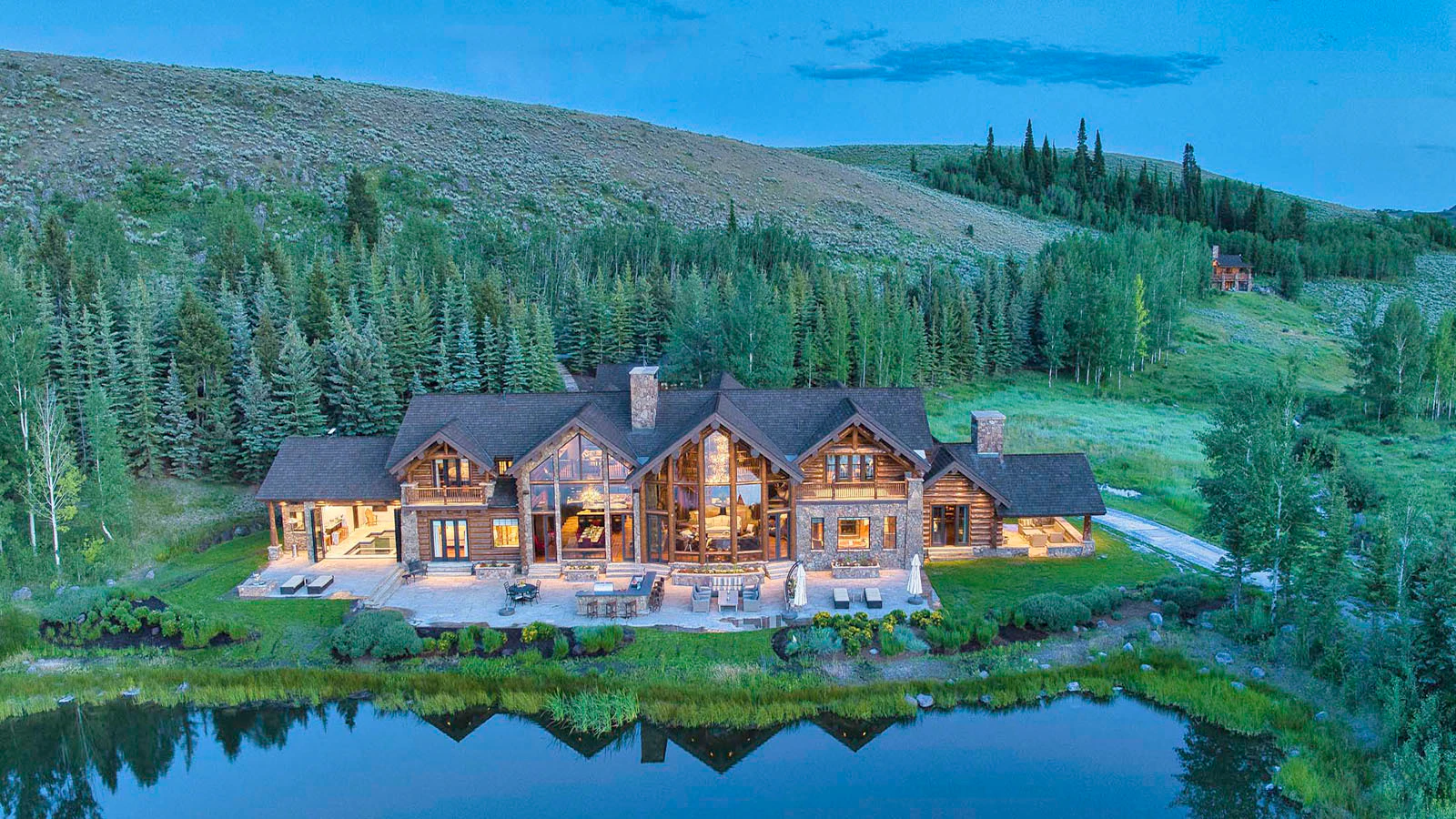 Riva Ridge Reserve, an 18,000-square-foot luxury estate on 117 acres on East Gros Ventre Butte in Jackson Hole, recently sold for close to $39.5 million.