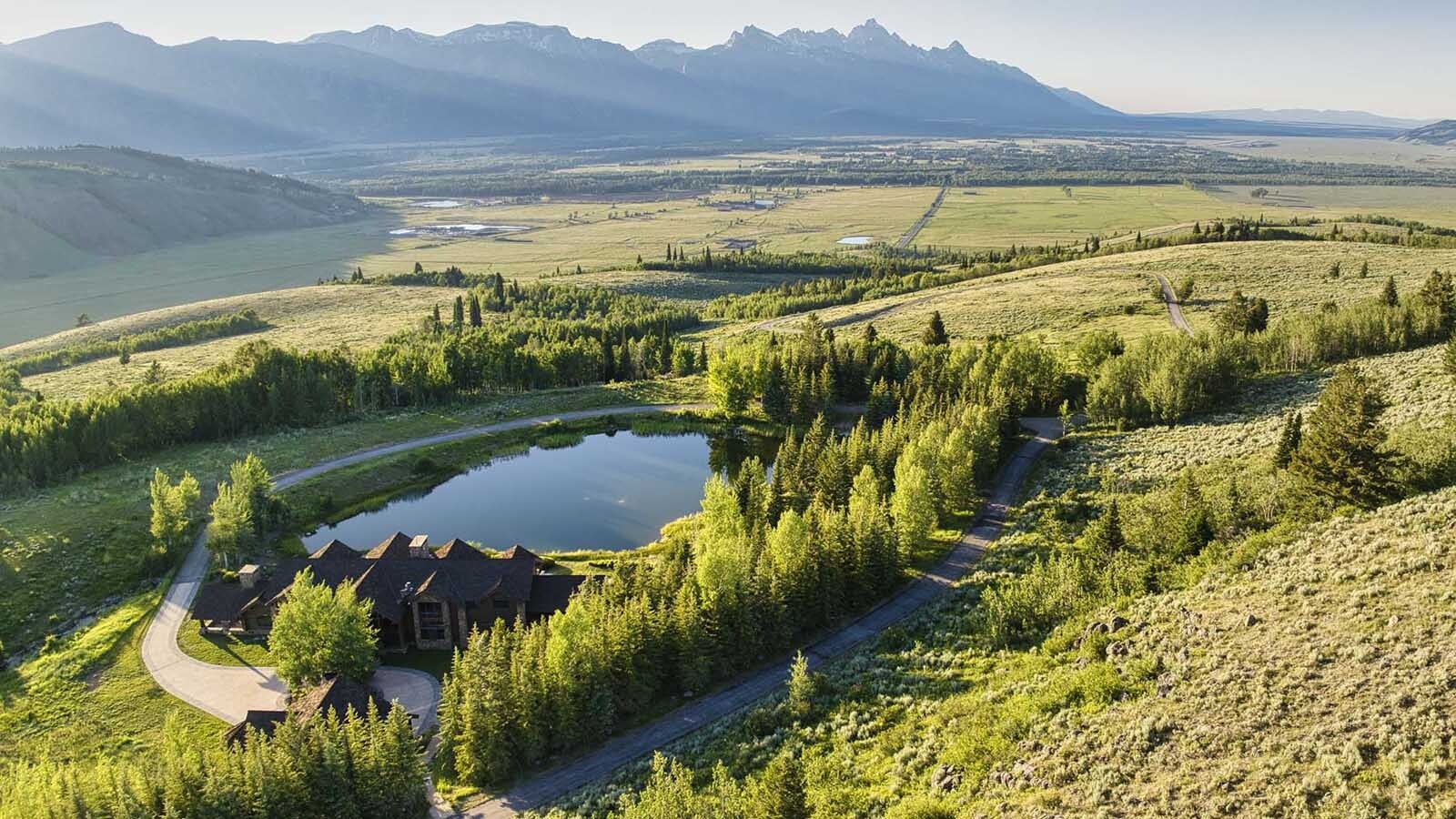 Jackson caps habitable space on a given property at 8,000 square feet. But at $40 million, Riva Ridge Reserve far exceeds that. Grandfathered entitlements mean its 18,378 square feet of living space are something you couldn’t build today.