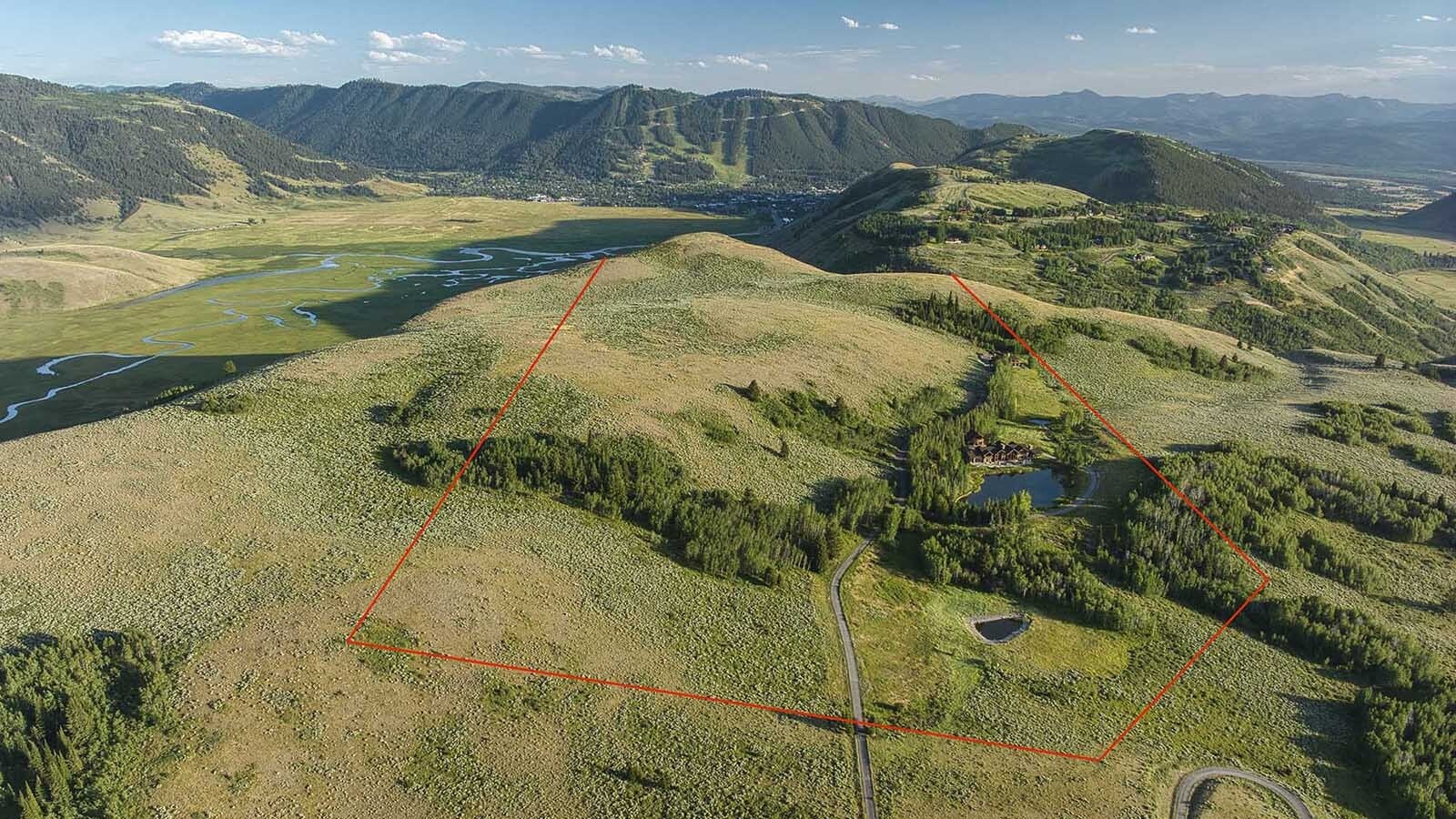 Jackson caps habitable space on a given property at 8,000 square feet. But at $40 million, Riva Ridge Reserve far exceeds that. Grandfathered entitlements mean its 18,378 square feet of living space are something you couldn’t build today.