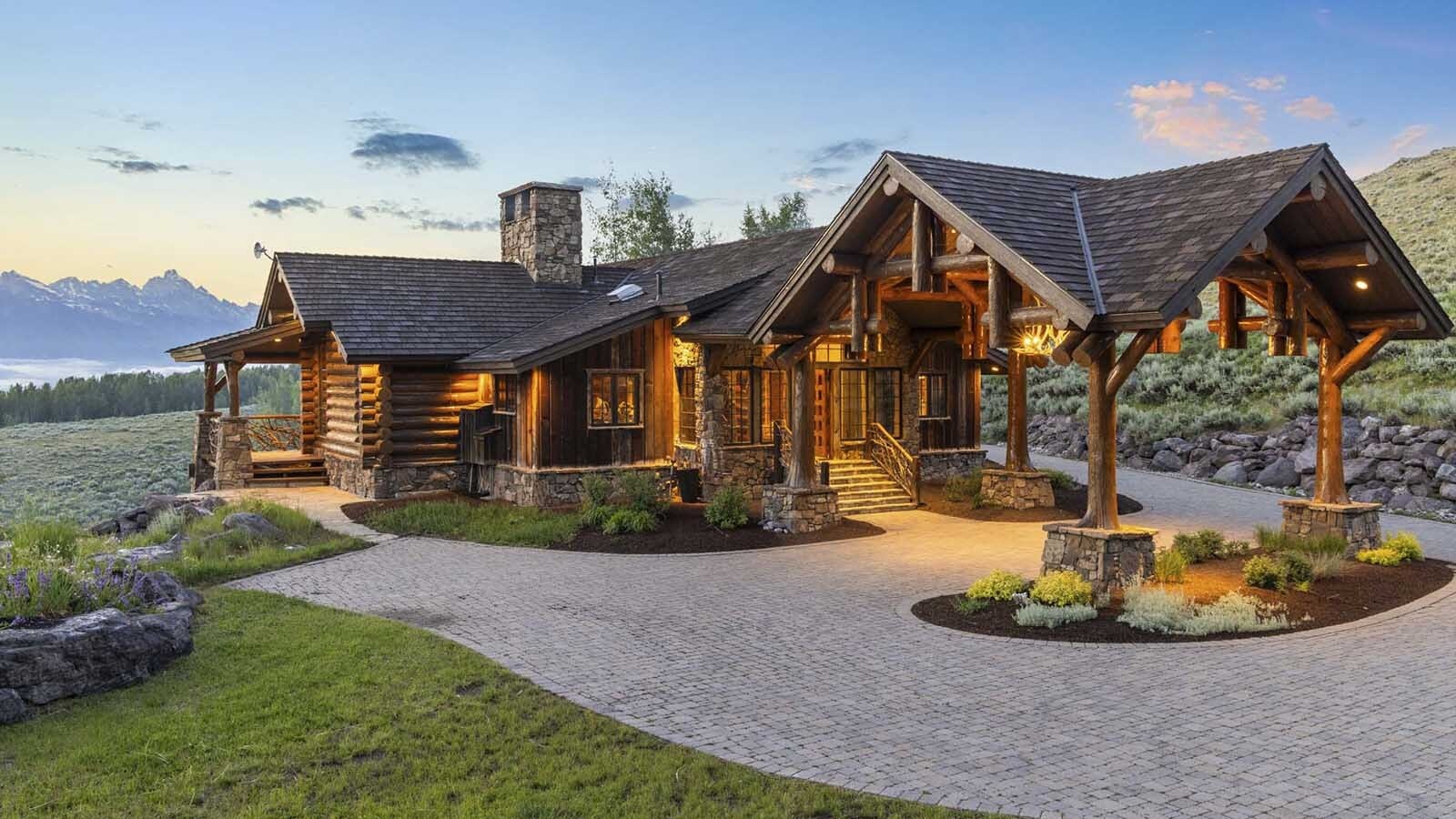 Jackson caps habitable space on a given property at 8,000 square feet. But at $40 million, Riva Ridge Reserve far exceeds that. Grandfathered entitlements mean its 18,378 square feet of living space are something you couldn’t build today. The guest house also is the picture of luxury.