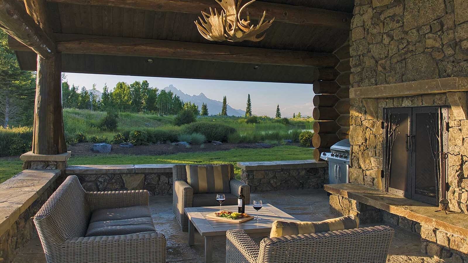 Jackson caps habitable space on a given property at 8,000 square feet. But at $40 million, Riva Ridge Reserve far exceeds that. Grandfathered entitlements mean its 18,378 square feet of living space are something you couldn’t build today.