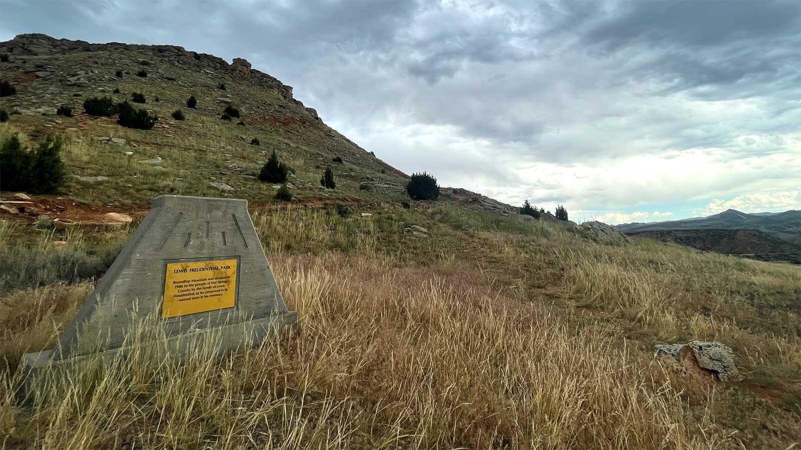 Roundtop Mountain in Thermopolis is a county park and popular hiking trail. It is also the site of a battle that may have occurred in the 1700s between tribes and “strange men from the south.”