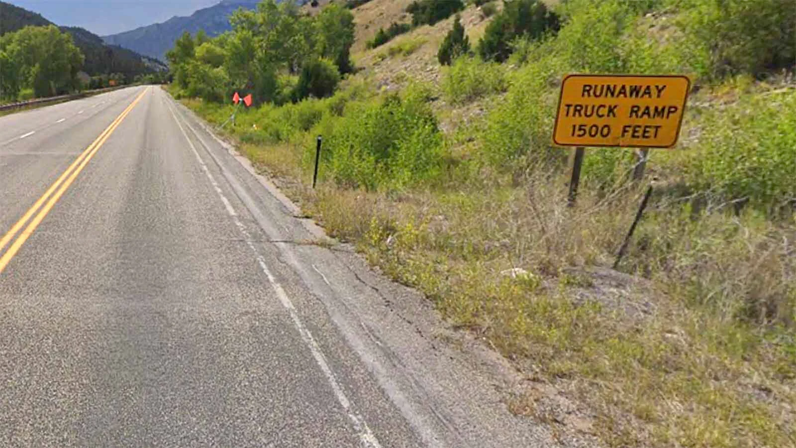 A sign advising of an upcoming runaway truck ramp on U.S. 14 between Lovell and Burgess Junction, Wyoming.