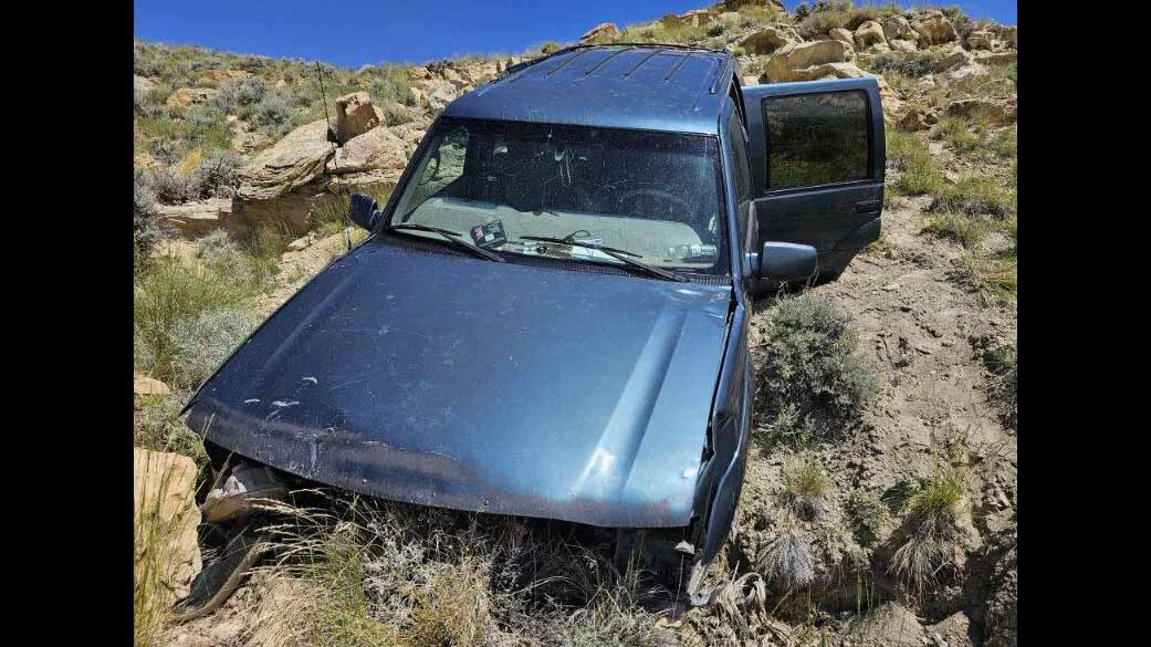 SUV off cliff for 2 years image000000 8 9 26