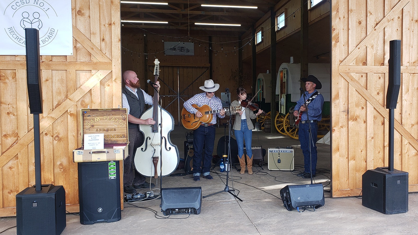 Sam Platts and The Plainsmen entertain the crowd at the recent Savery picnic.