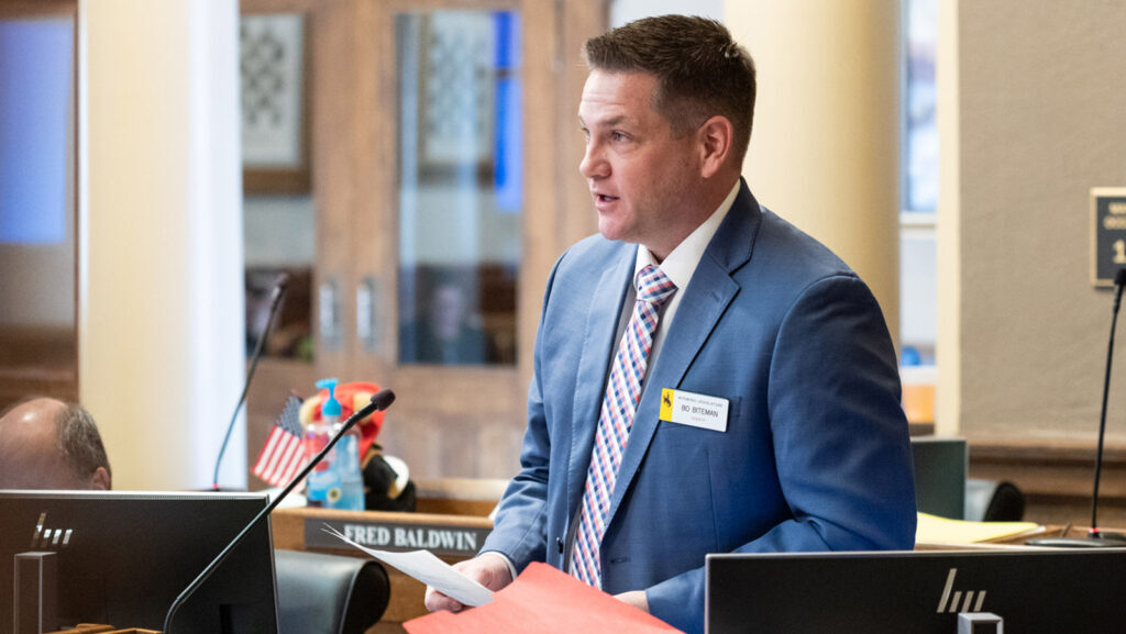 Sen Bo Biteman 1 1 30 23 1024x577 1