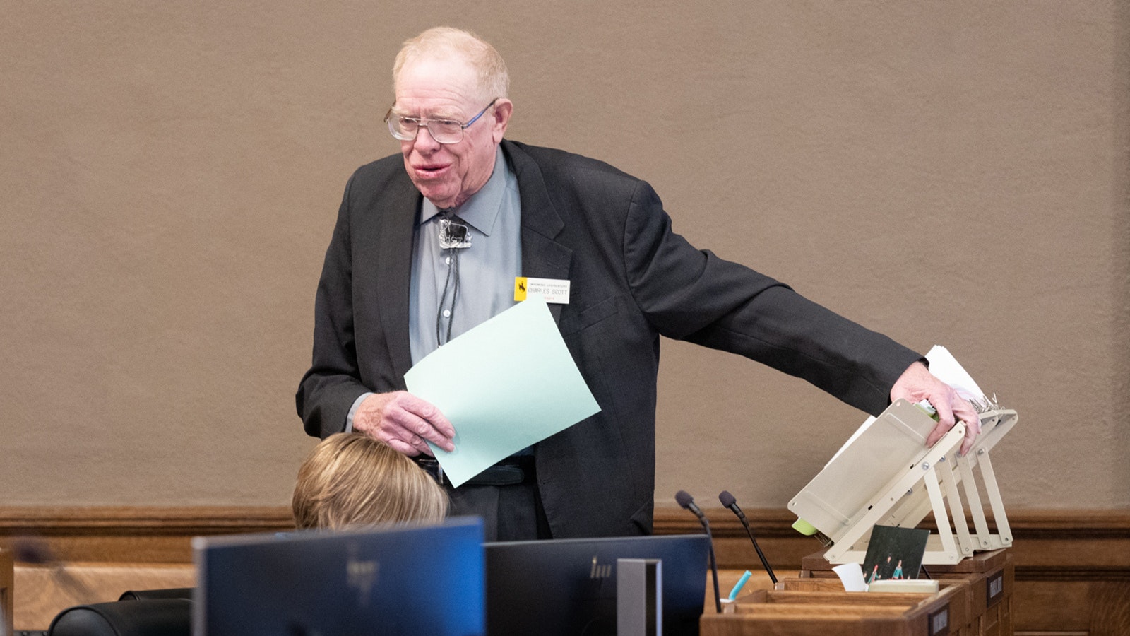 Sen Charlie Scott 1 1 18 23