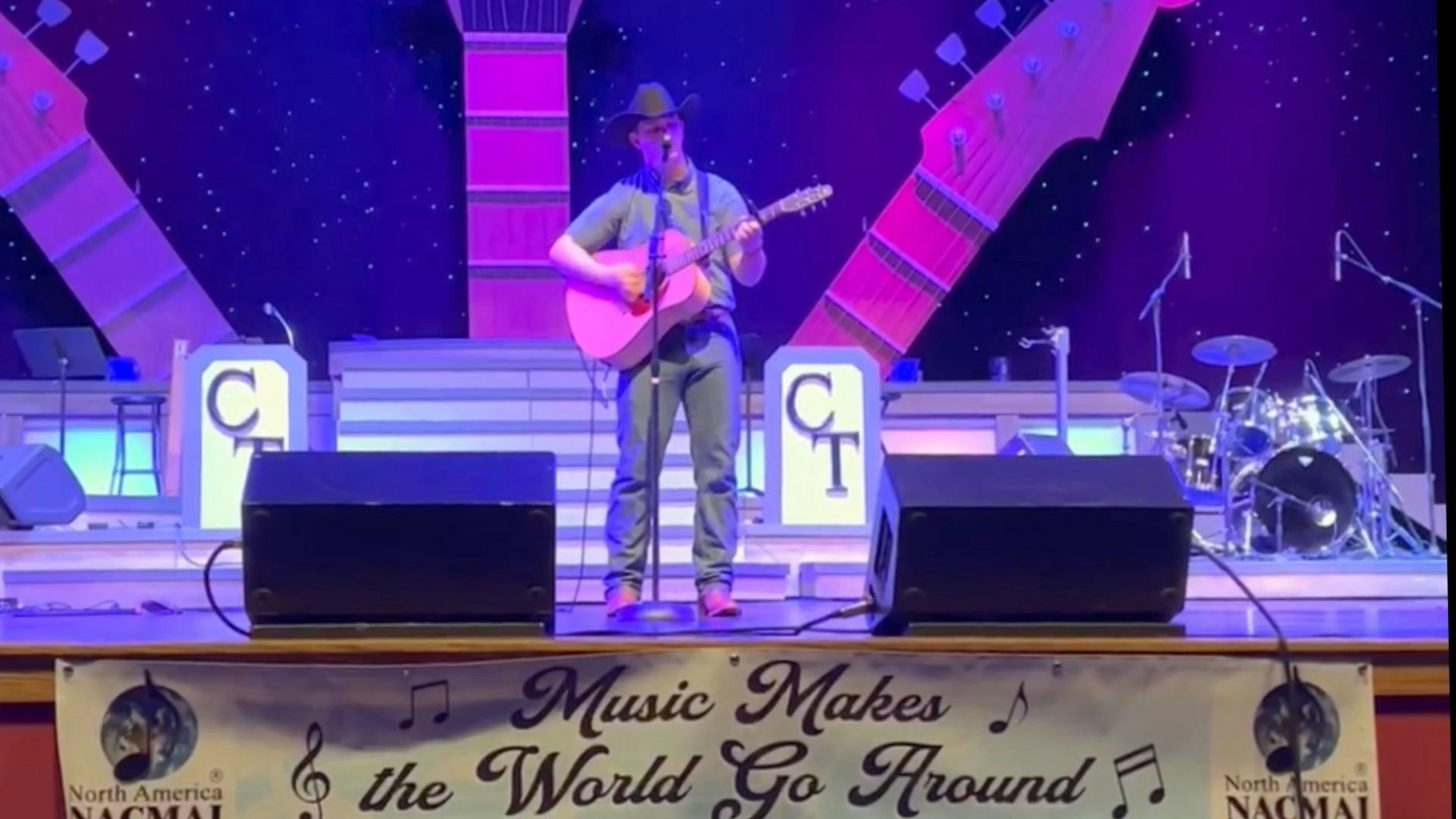 Shawn Keller stage guitar