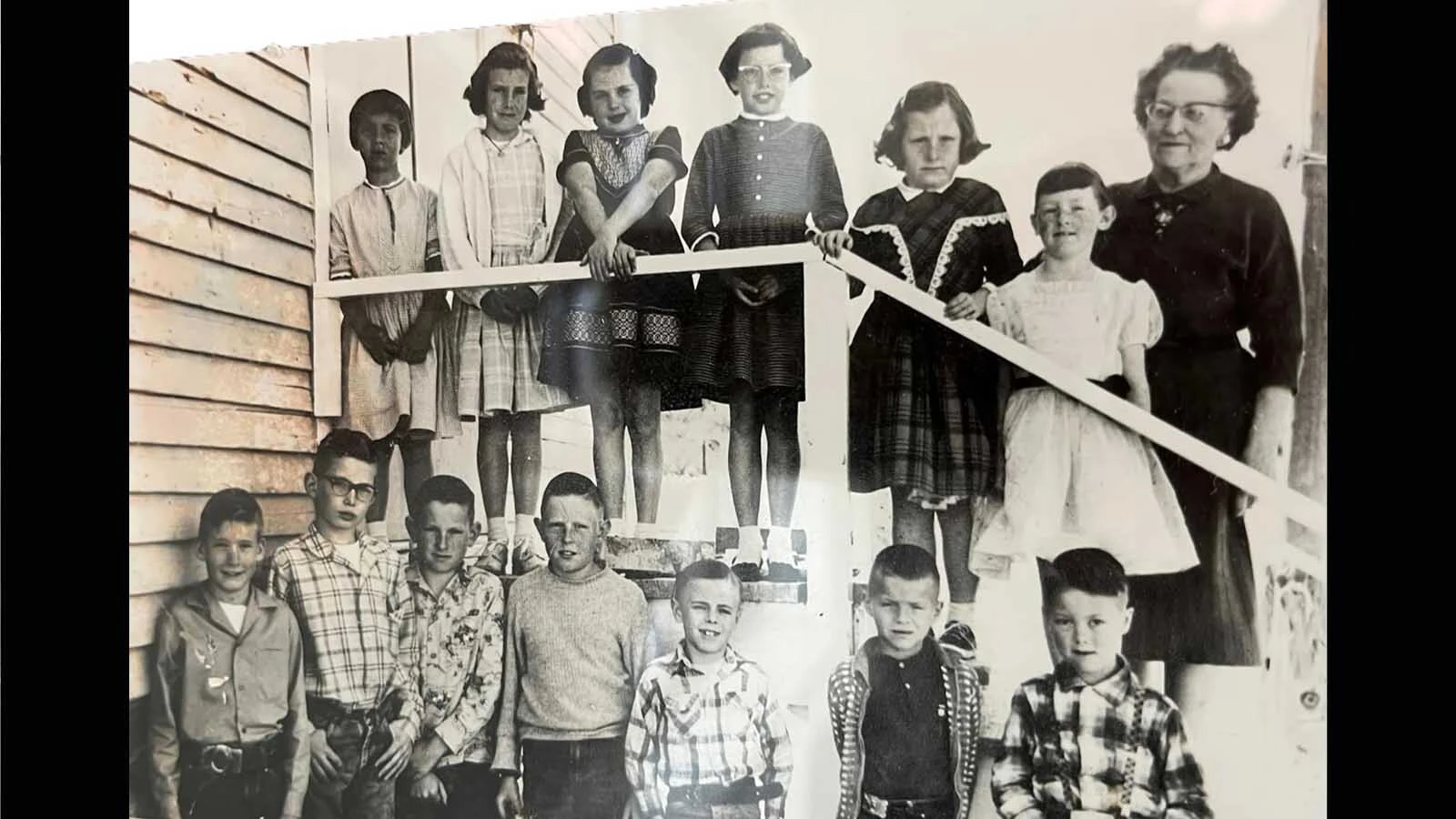 A Red Shell School class photo from the early 1960s.