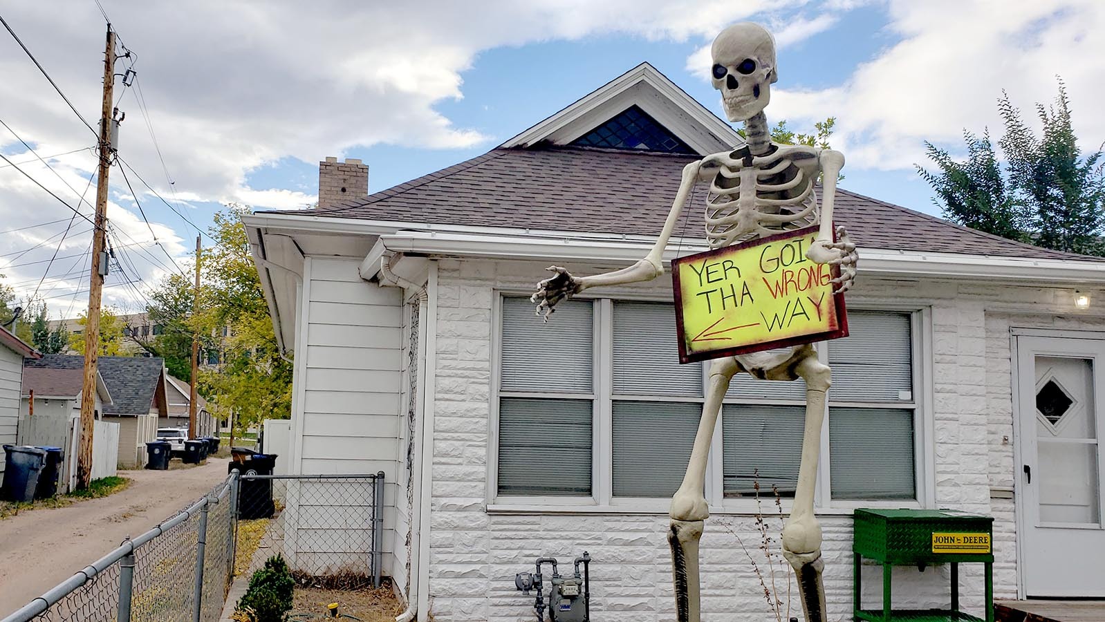 Skeleton house 10 12 22