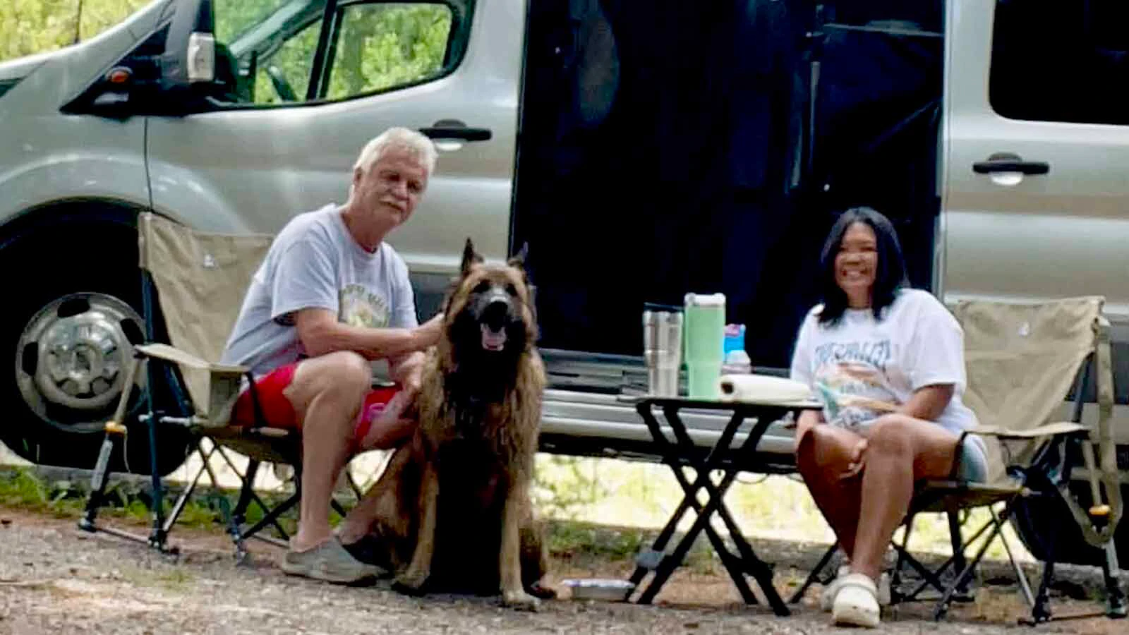 Arizona residents Victor and Lulu Skladanowski were passing through Yellowstone on a road trip when tourists mistook their German shepherd, Mia, for a bear. 