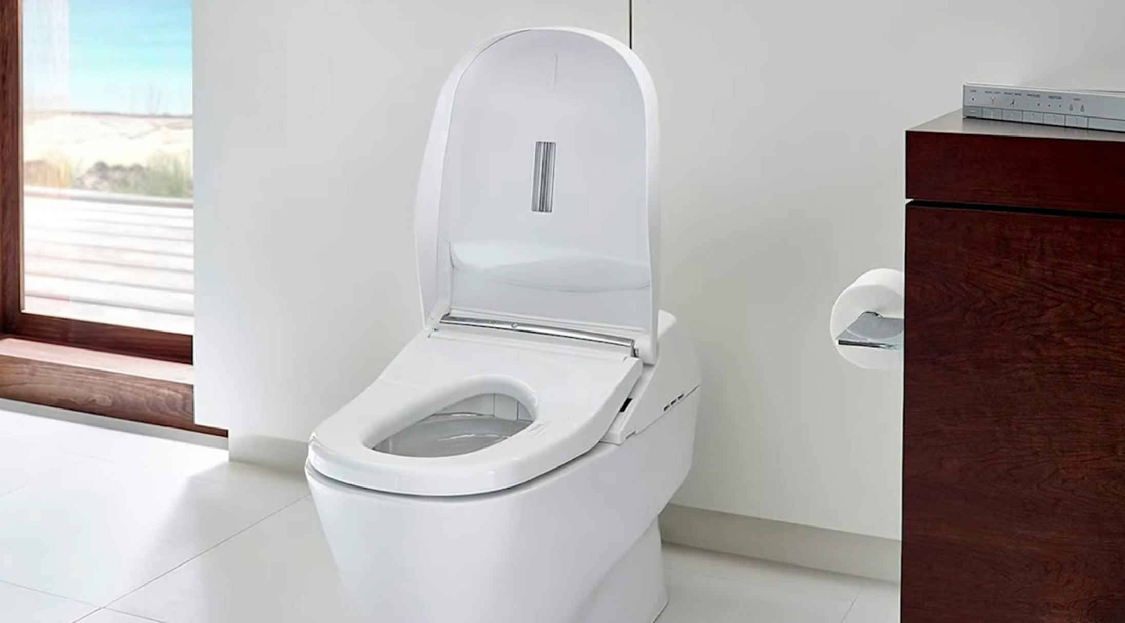 Another model of smart toilet by Toto, the Neoresrt 700H.