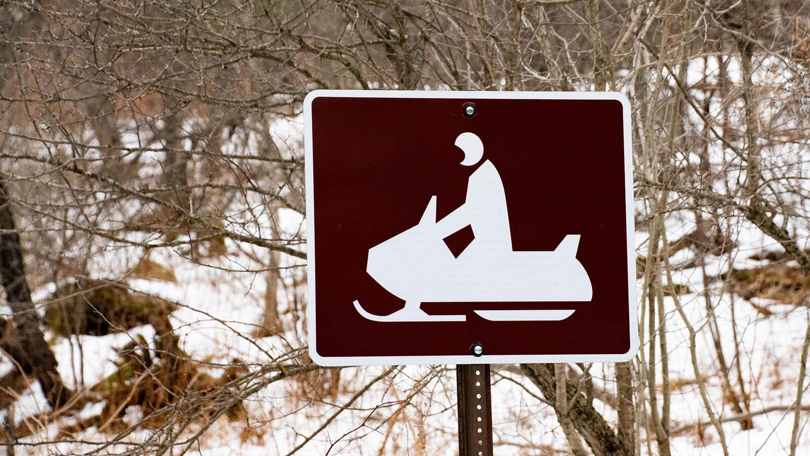 Snowmobile sign David Nelson via Alamy 3 17 26
