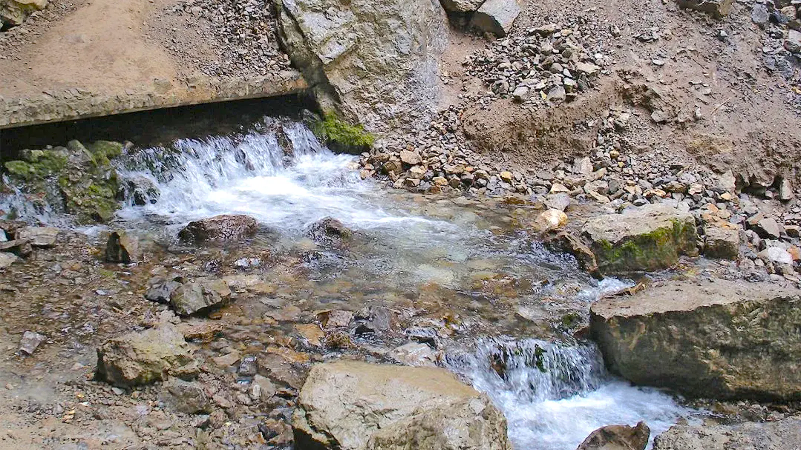 Periodic Spring In Star Valley Is World’s Largest On-Again, Off-Again ...
