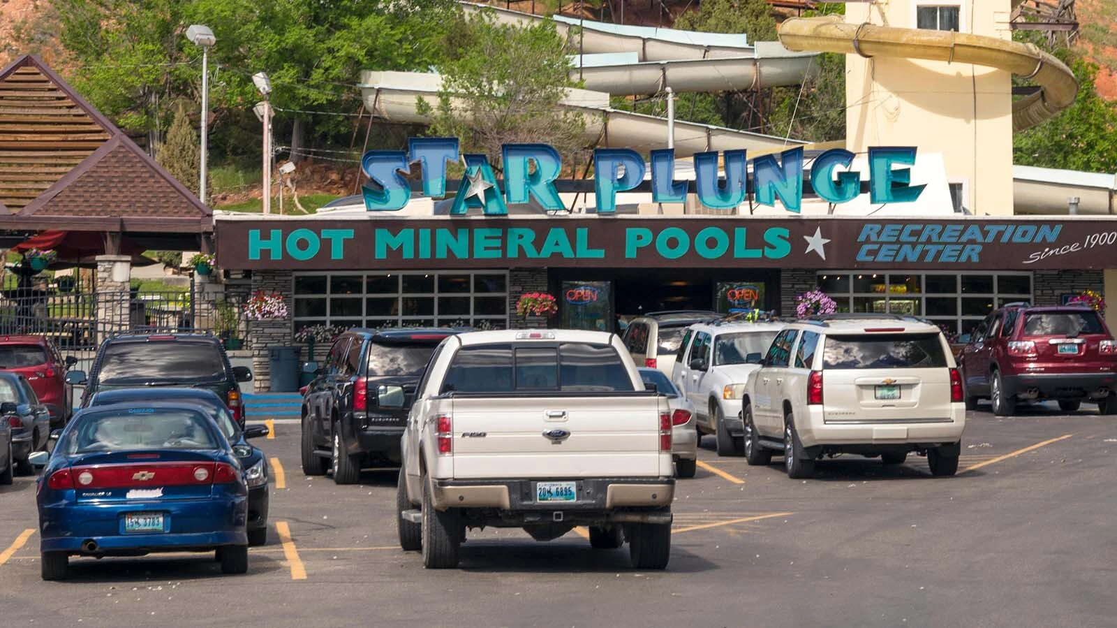 Star Plunge in Thermopolis is on track to reopen after a $1.8 million settlement between Wyoming State Parks and its previous operator has kept it closed since January 2025. “It won’t happen today, but hopefully soon,” said a state parks official.
