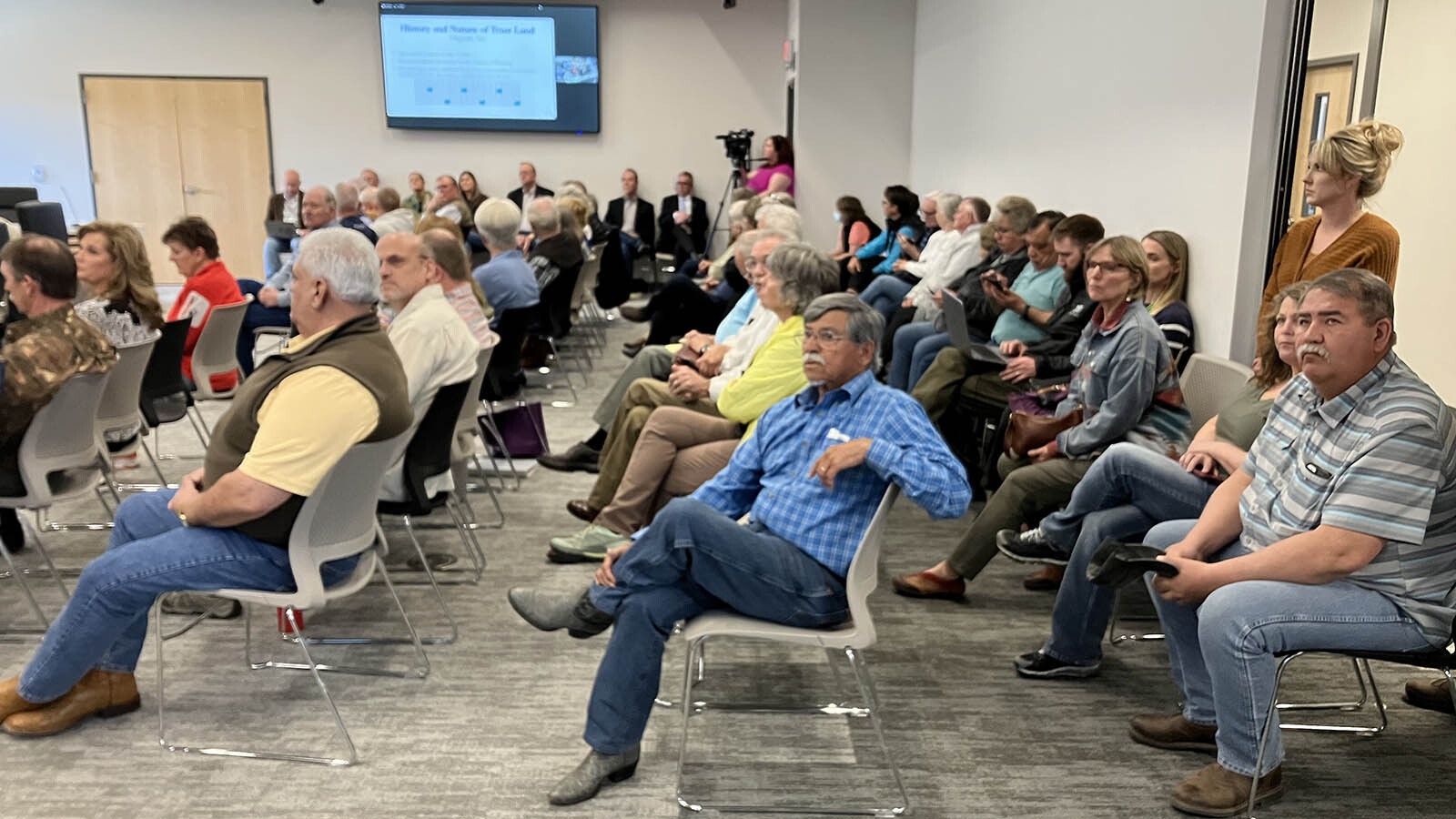 It was standing room only in Casper for Thursday's State Land Board meeting with locals wanting to talk about a proposed gravel pit operation.