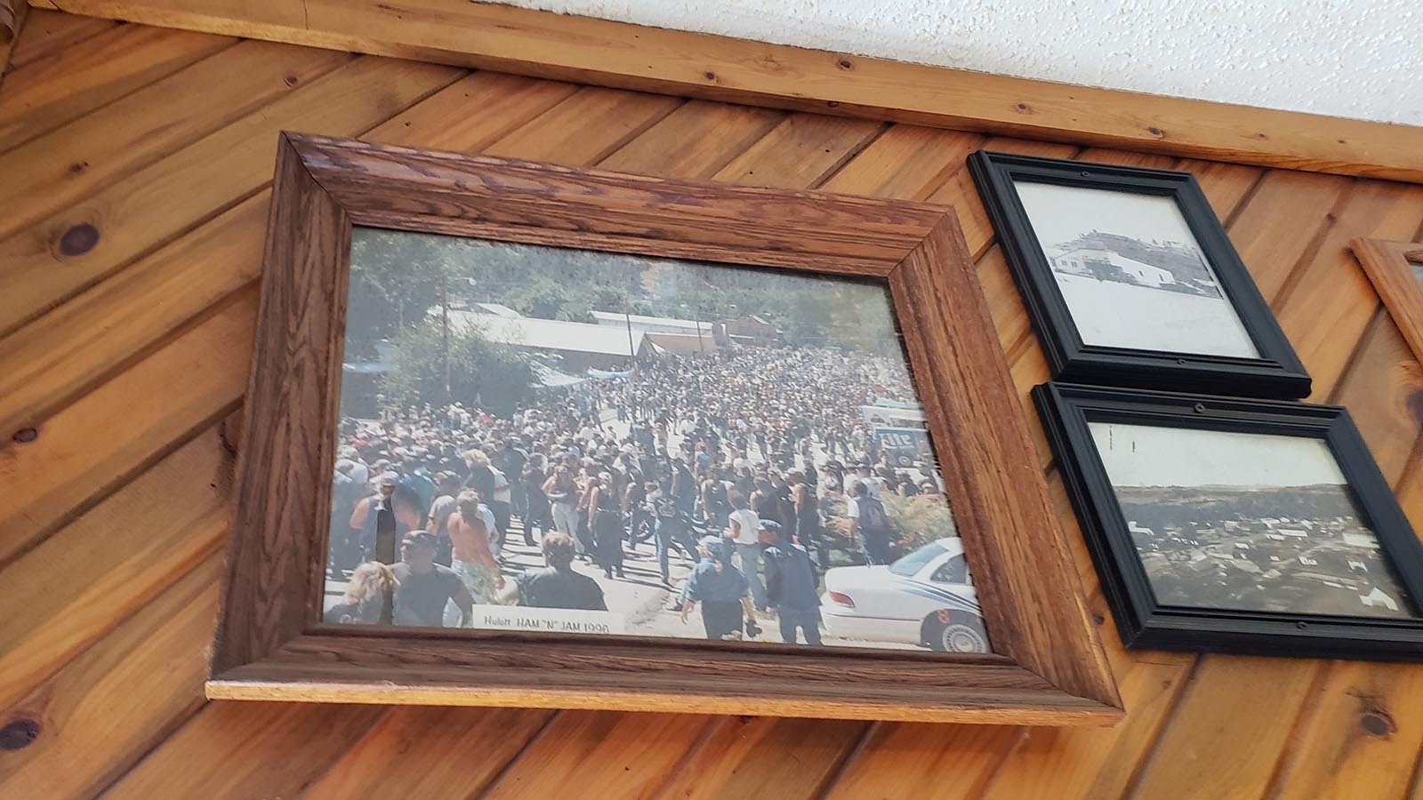 Photos of previous Ham-N-Jams hang on the walls of Capt'n Ron's Rodeo Bar Lounge.