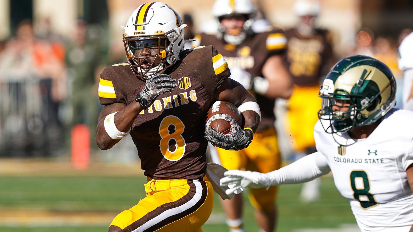 Swen Titus UW vs Colorado State 11 06 2021 TB 04