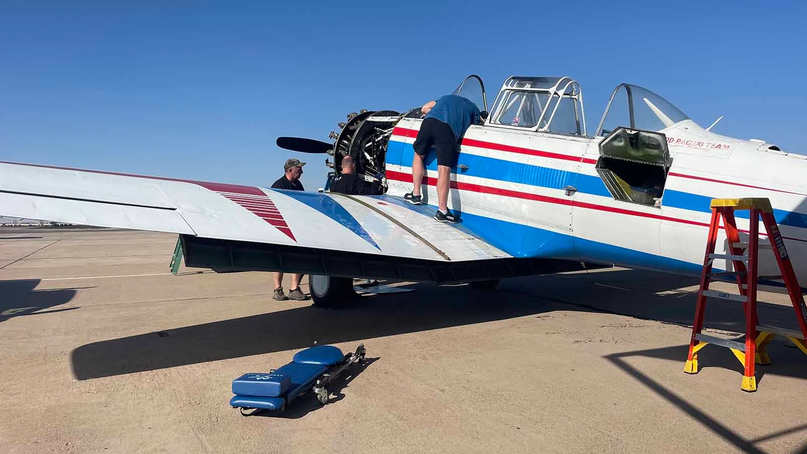 The Wyoming Wildcatter receives a technical inspection in Roswell, New Mexico as part of the preparation for the air races.
