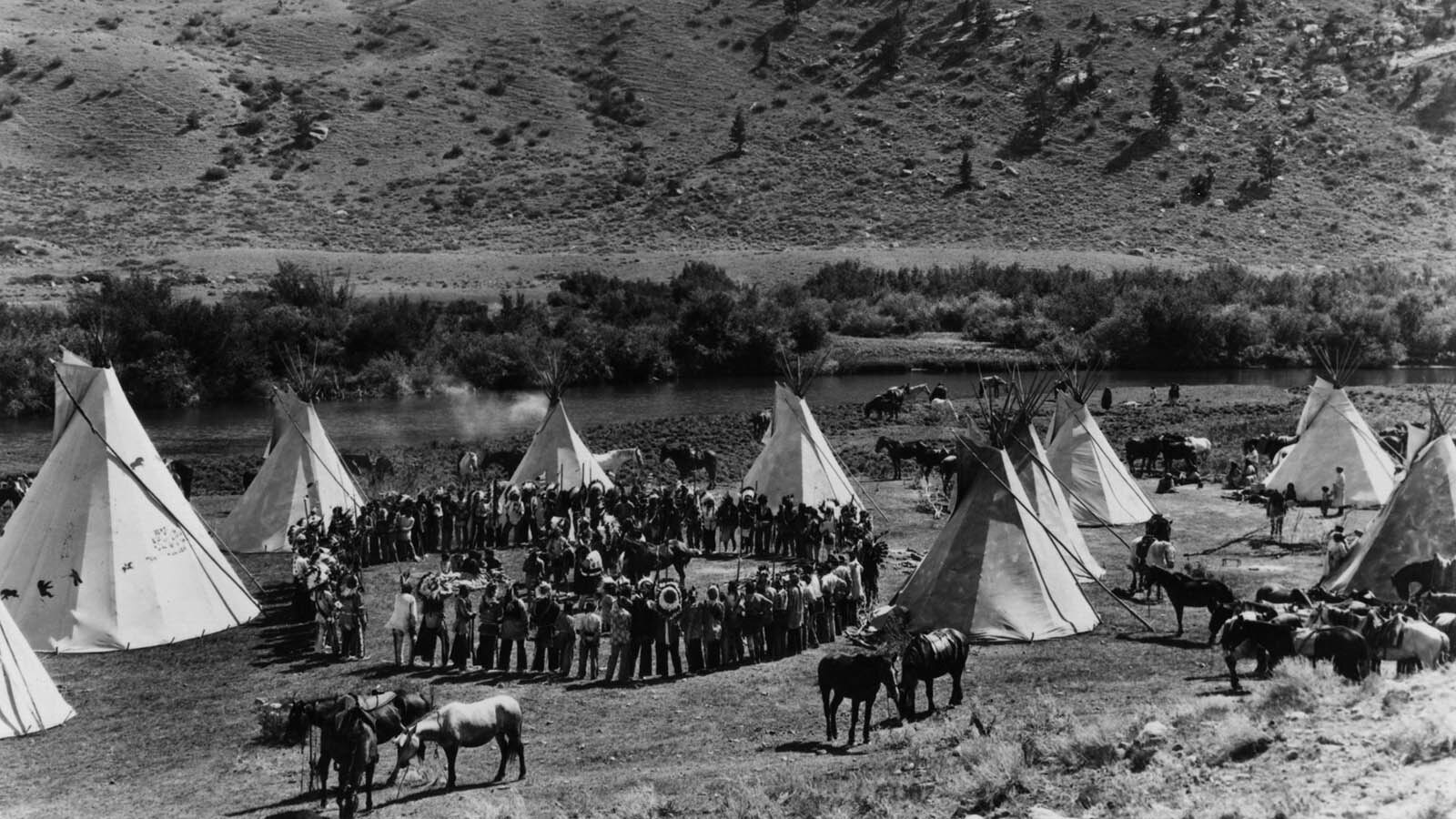 Infuriated at the invasion of white settlers, Big Cloud's Indians determine to take the warpath. A scene from Tim McCoy's "Wyoming," a MGM production filmed in the state of the same name.