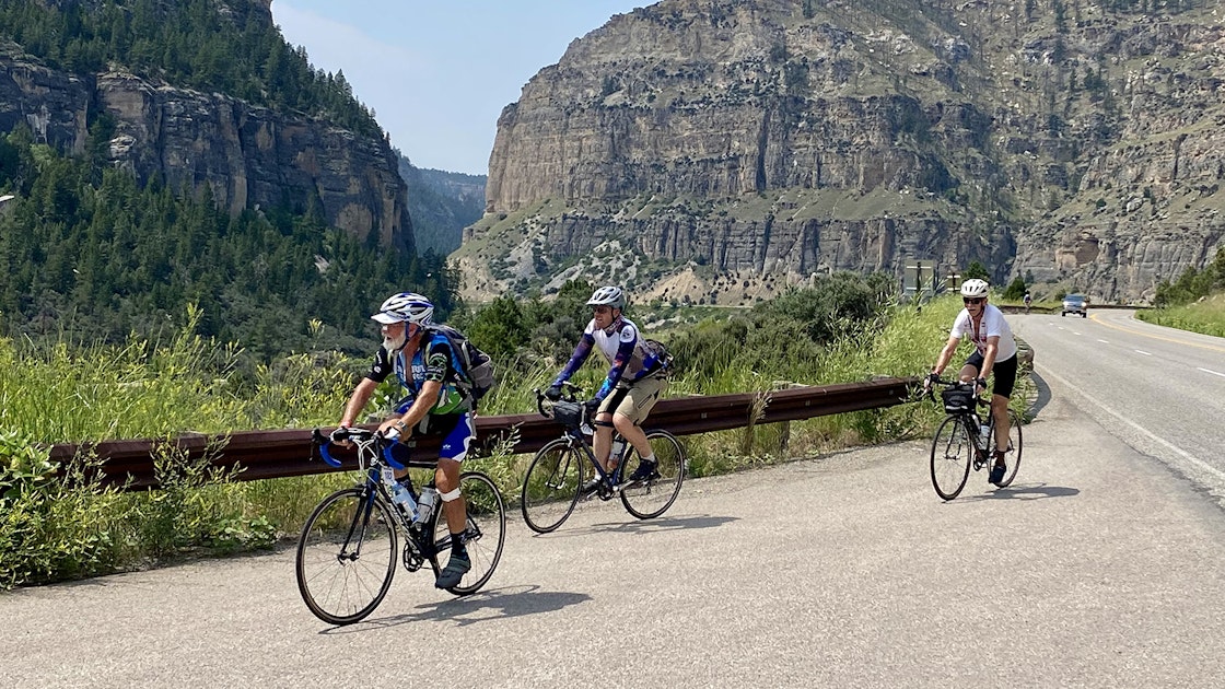 Tour De Wyoming 250 Cyclists Power Through 349 Miles In Six Days