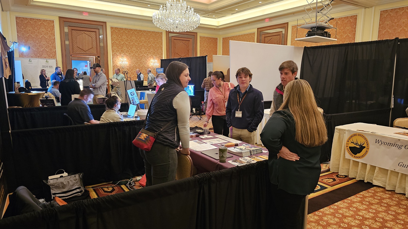 Participants make last-minute connections during the 2024 Wyoming Governor's Hospitality and Tourism Conference.