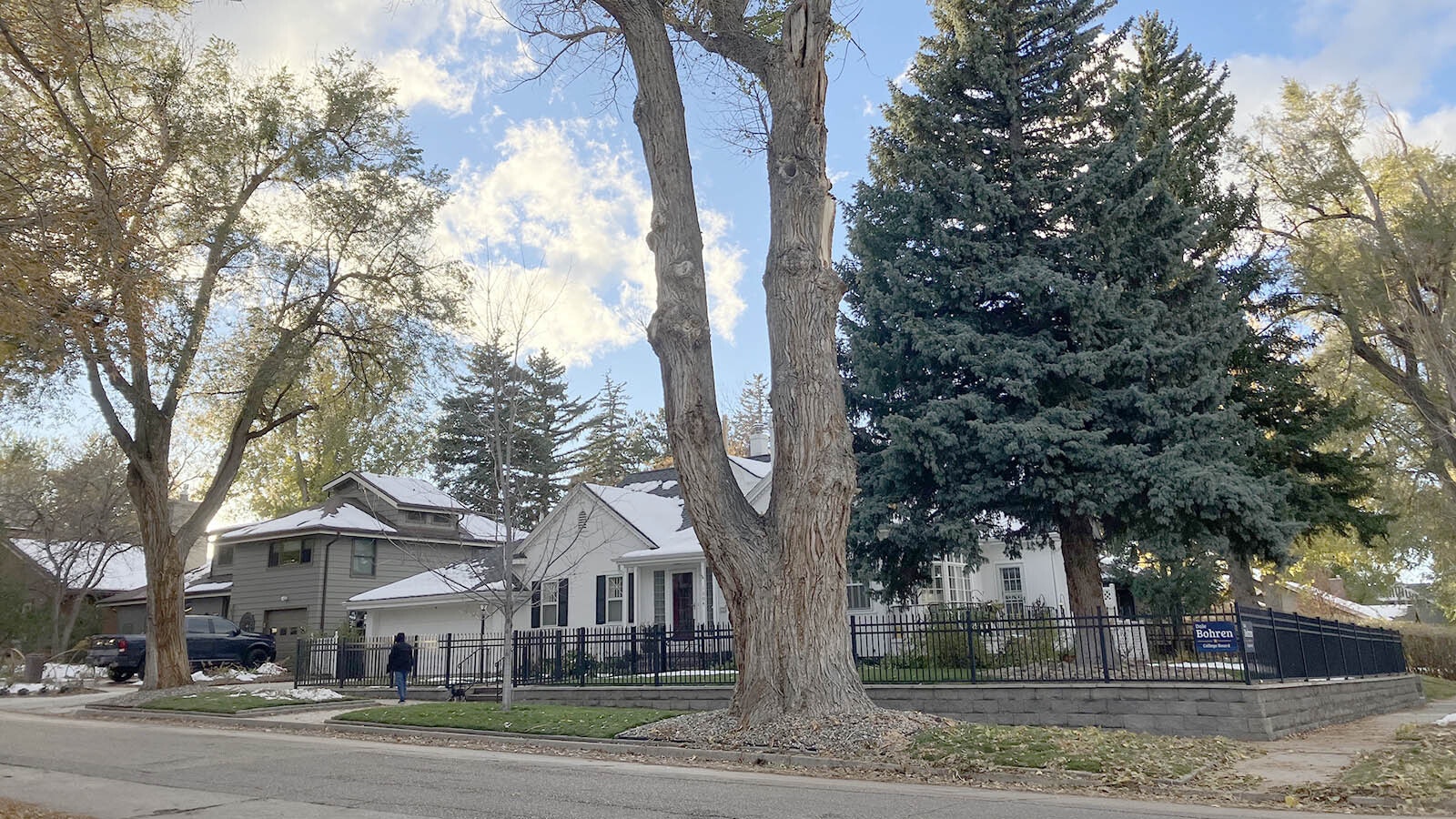 The Belcher House on South Lincoln in Casper now has a scarred cottonwood fronting it. But it’s a reminder of how good neighbors help one another.