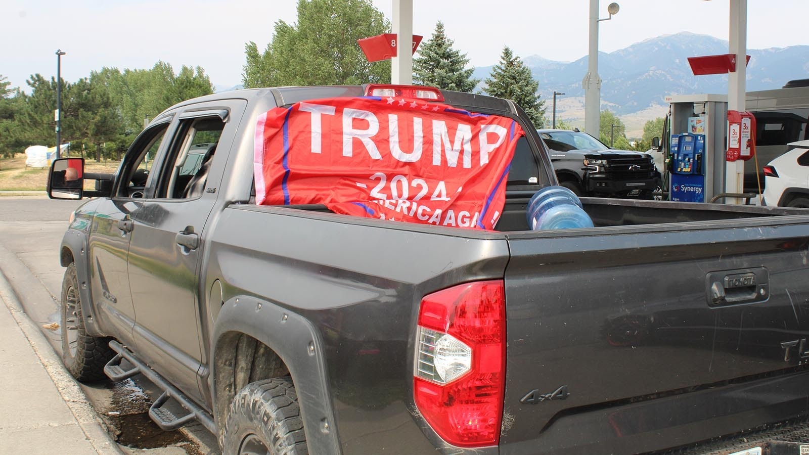 An Oklahoma truck showcases a Trump flag on Friday afternoon.