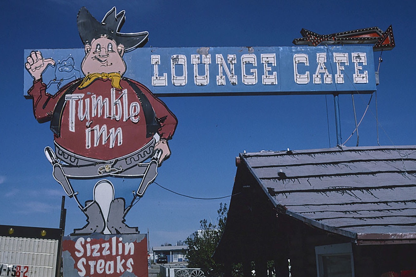 Tumble Inn as seen in the John Margolies Roadside America photograph archive in the Library of Congress.