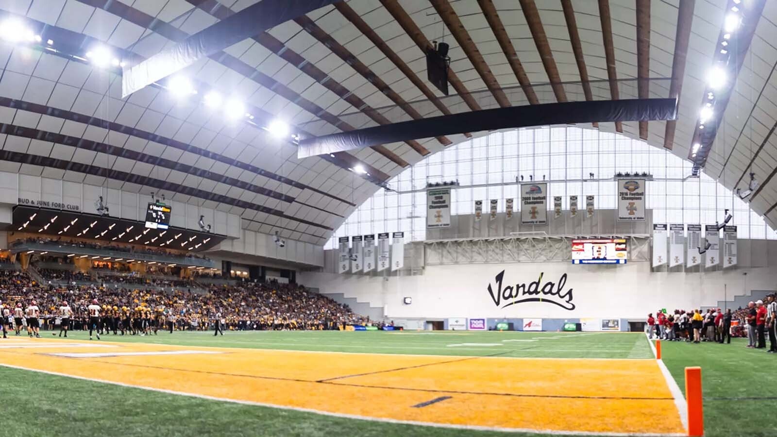 The University of Idaho’s drop from the top tier of Division I college football warns the University of Wyoming about the challenges small markets have in the era of NIL and revenue sharing. Experts urge realism as financial gaps widen.