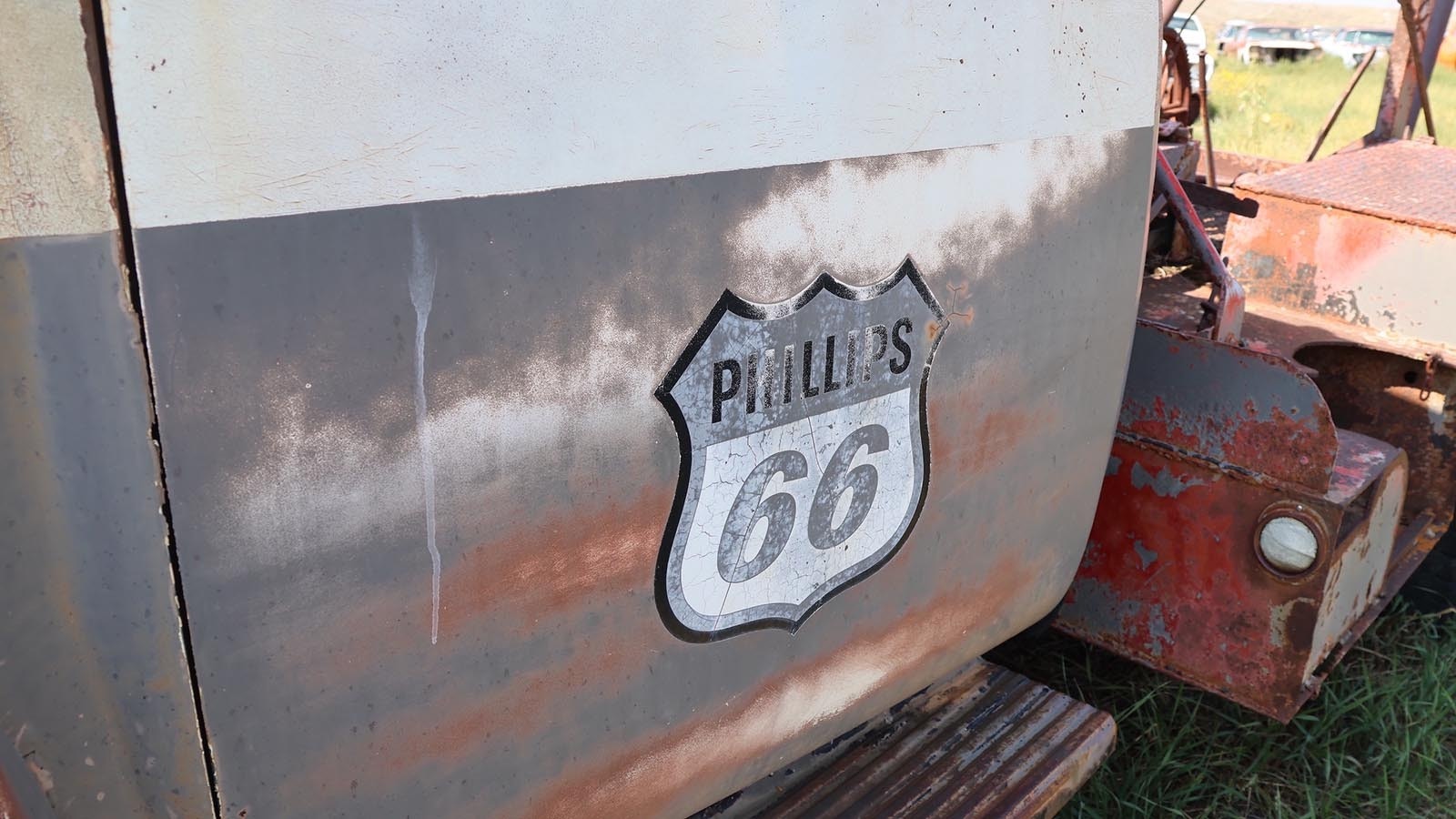 The Phillips 66 logo on the door of the GMC tow truck from Hulett, Wyoming.