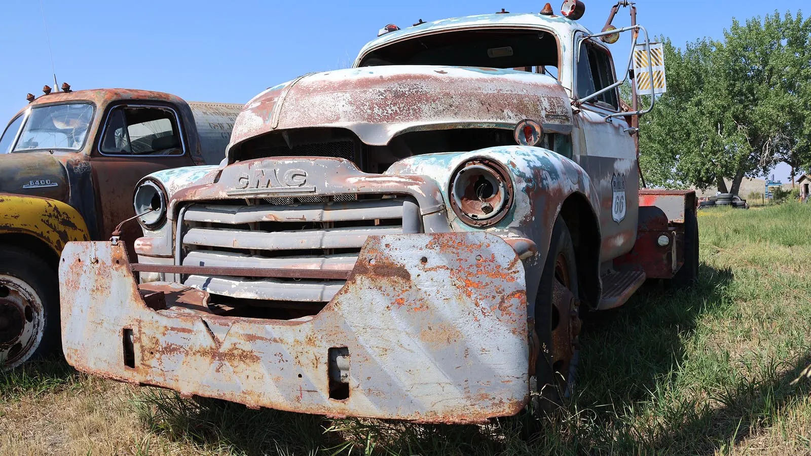 Wyoming Man’s Field Of Vintage Rust A Car Restorer’s Disneyland ...