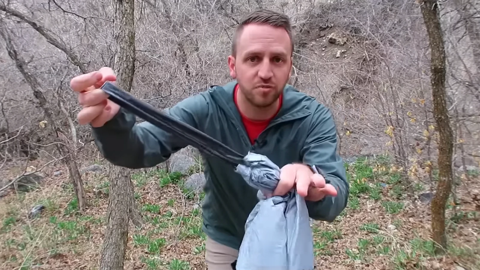 How to use WAG Bags to collect and pack out your own human waste from the outdoors is demonstrated by the Backcountry Exposure YouTube channel.