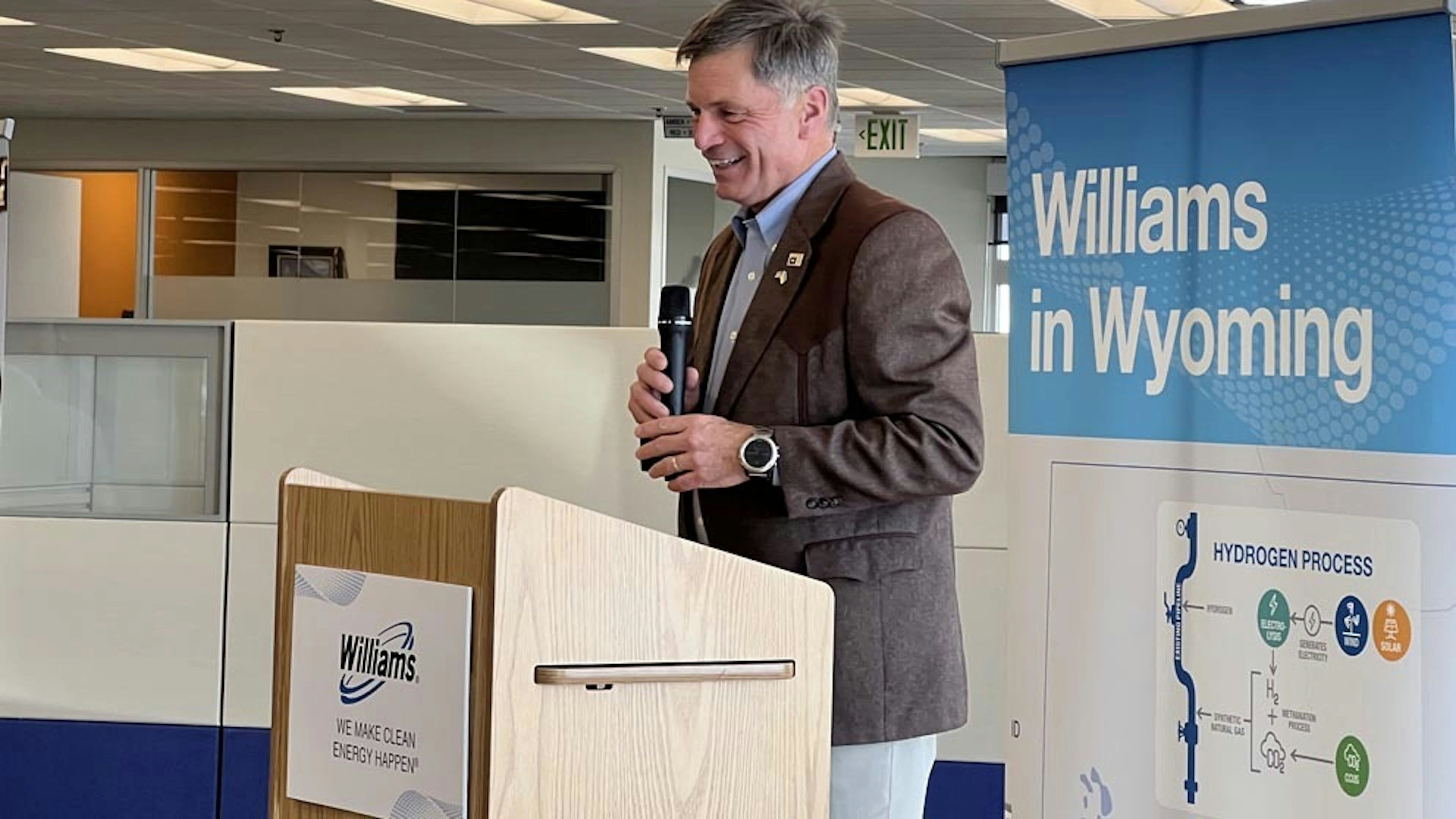 Gov. Mark Gordon speaking at Williams in Wamsutter in 2022