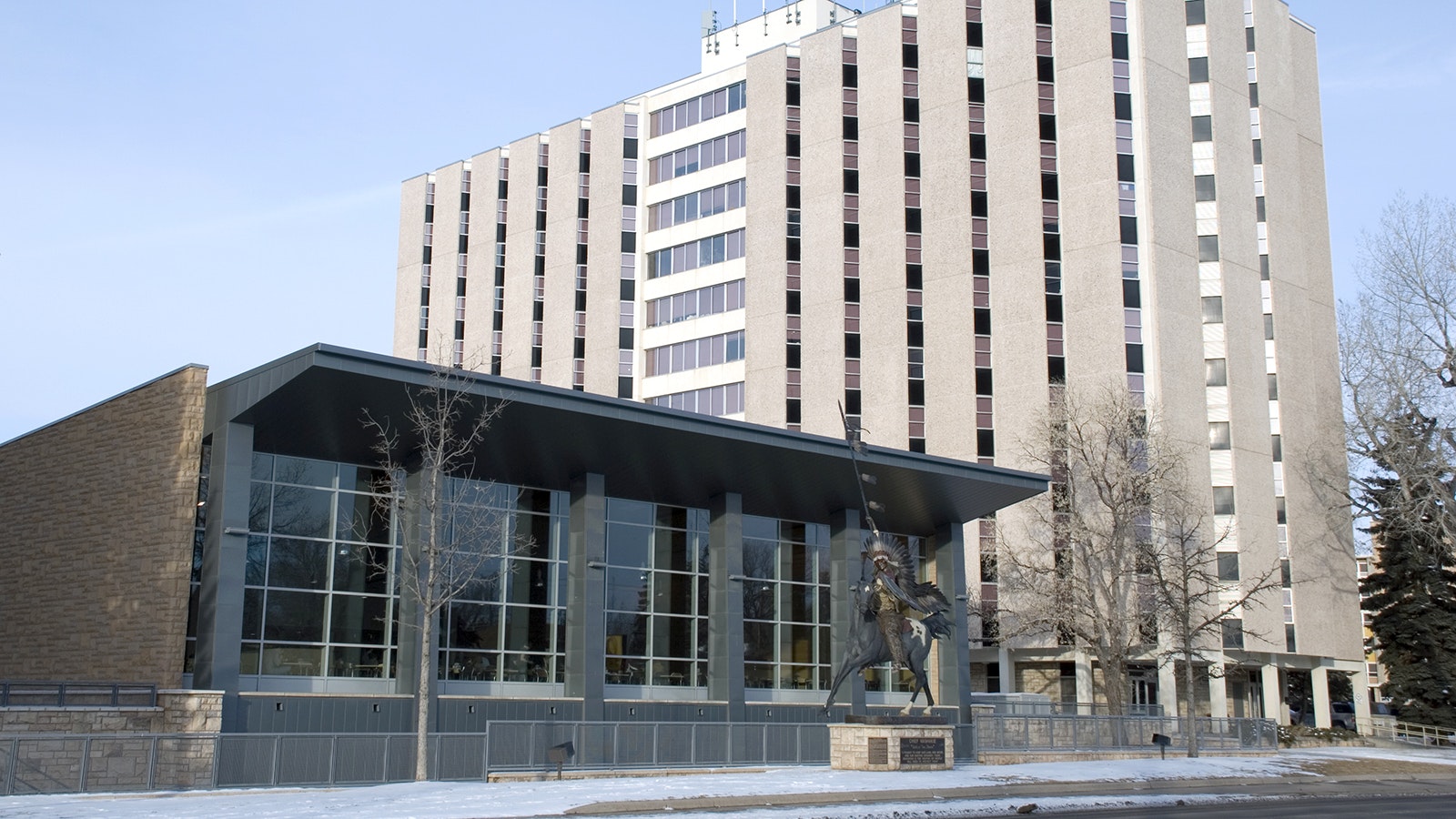 The Washakie Dinner Center and McIntyre Hall dorm on the University of Wyoming campus.