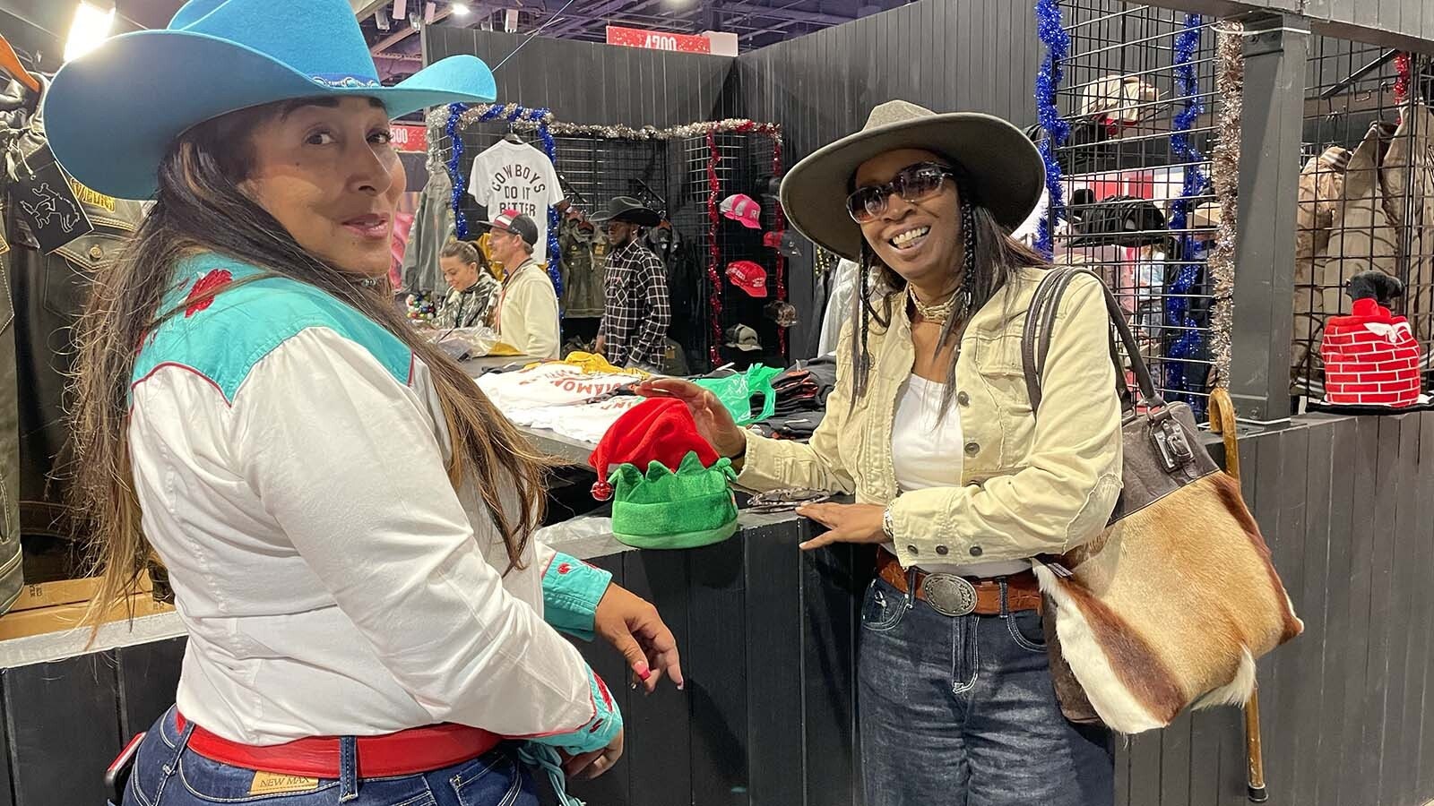 Cowgirls and ranch hands are the true innovators behind today’s Western style, not celebrity bandwagon jumpers. When it comes to fashion or function, dressing like a cowboy — or girl — is all about attitude, not wardrobe. At the National Finals Redeo in Las Vegas, Kimberly Williams and Tamiko get new Western looks.