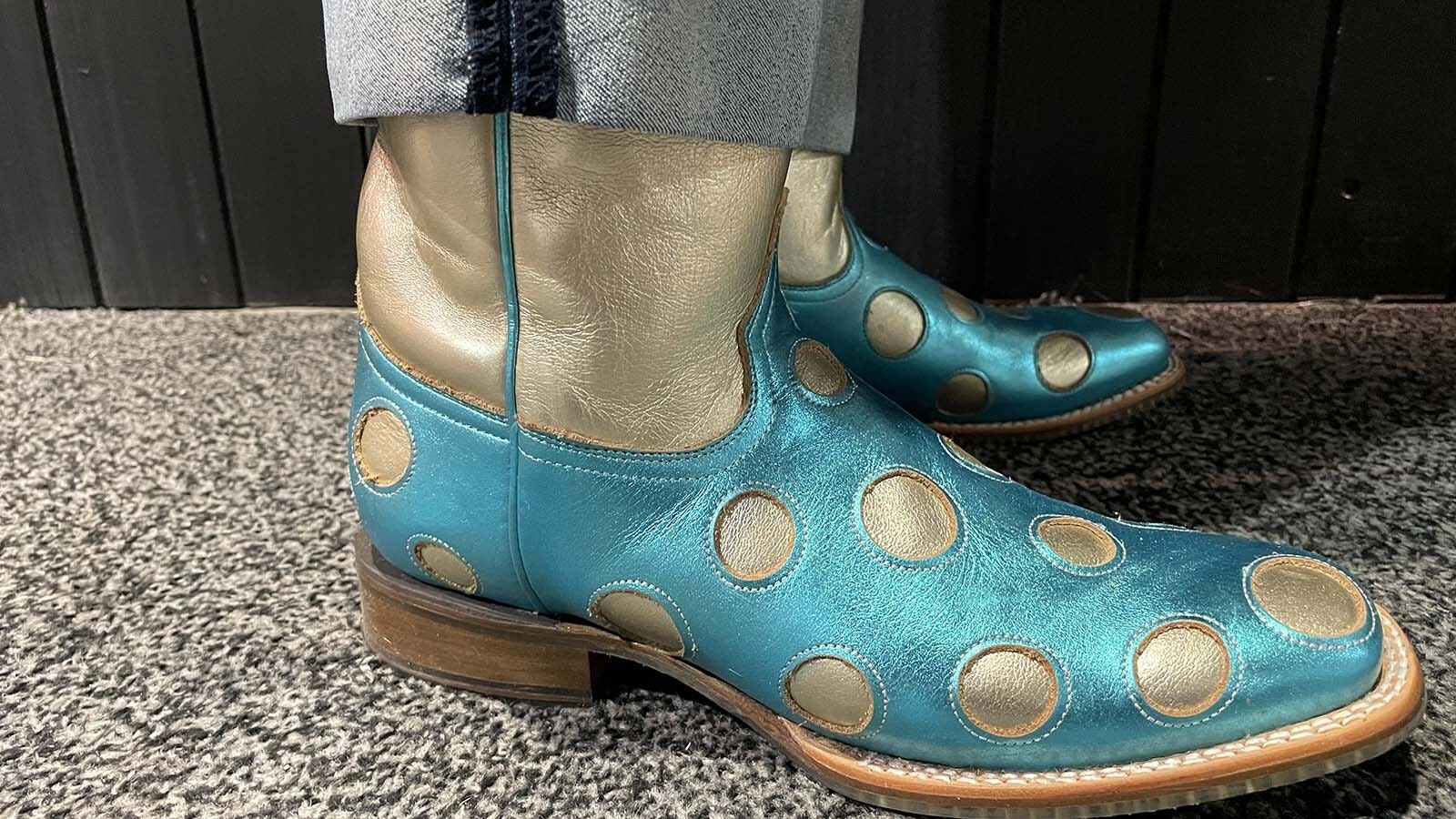 Cowgirls and ranch hands are the true innovators behind today’s Western style, not celebrity bandwagon jumpers. When it comes to fashion or function, dressing like a cowboy — or girl — is all about attitude, not wardrobe.