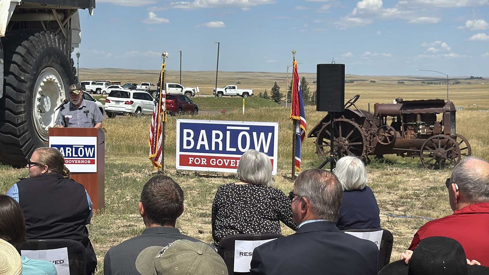 Wright Mayor Ralph Kingman introduces state Sen Eric Barlow.