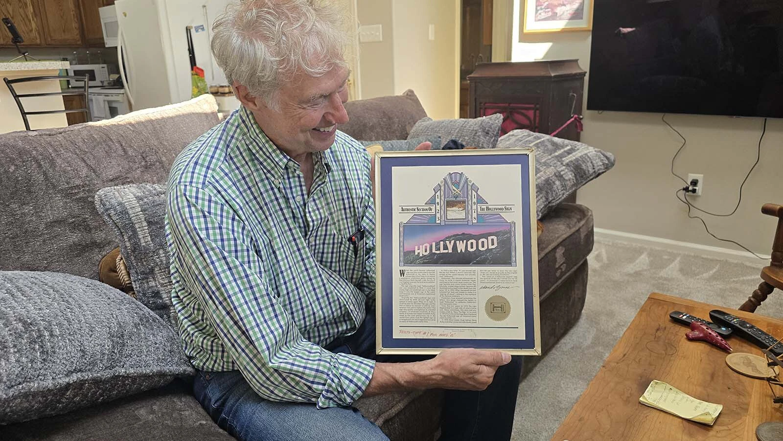George Jay Wienbarg III helped a friend sell pieces of the Hollywood sign, then later trademarked it for a clothing line. Wienbarg was successful in drawing international attention to both the Hollywood souvenirs and later to the clothing line.