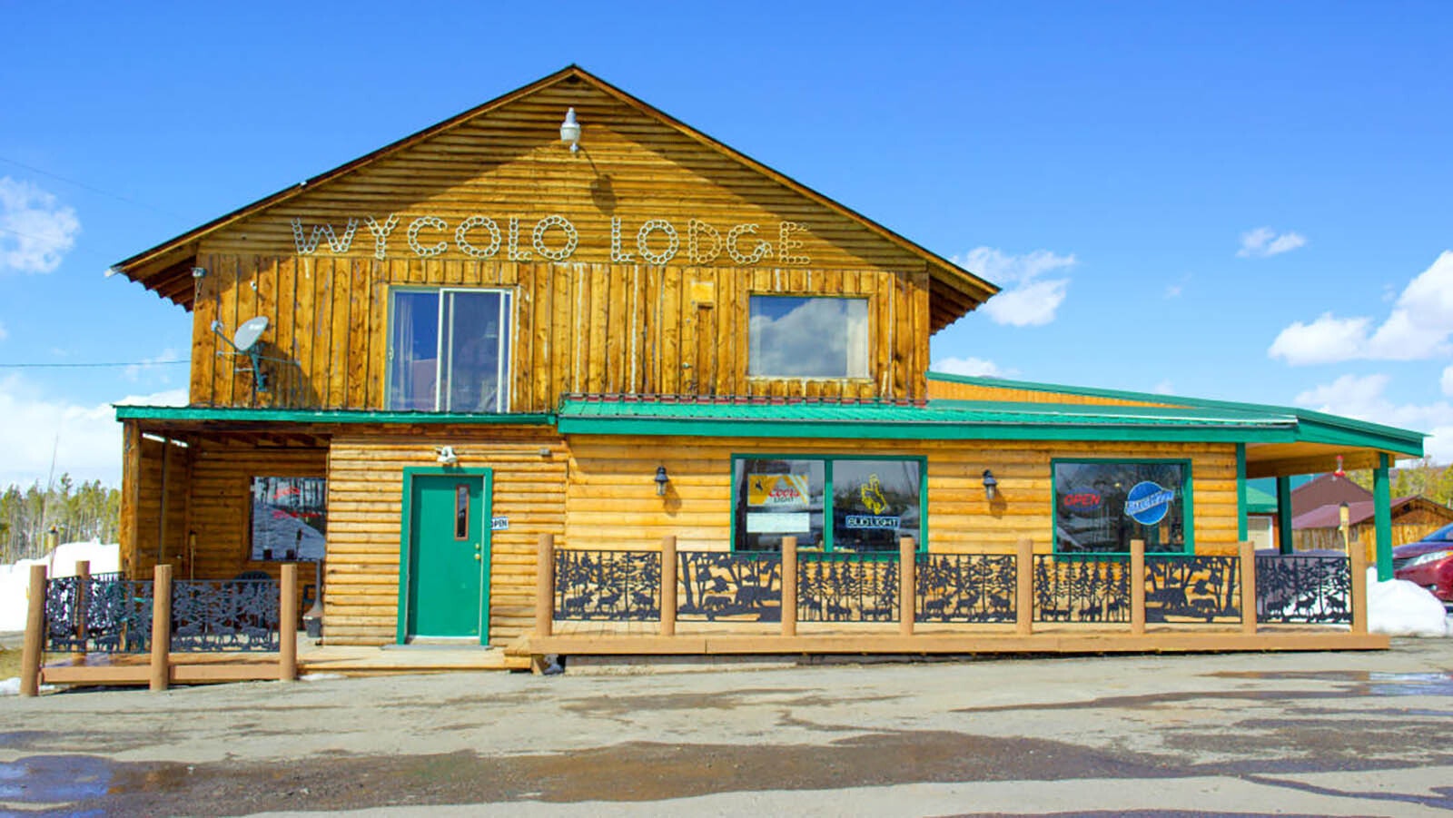 WyColo Lodge, a fixuture in the Snowy Range near the Wyoming-Colorado border for decades, has suddenly closed.