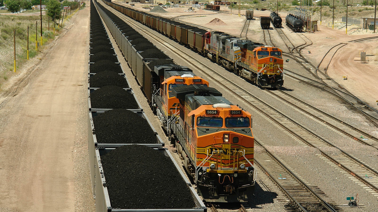 The operator of a pair of Midwest power plants wants $22 million from BNSF Railway, according to recent documents filed with the Surface Transportation Board. The company claims the power plants couldn’t get their full orders of Wyoming coal.
