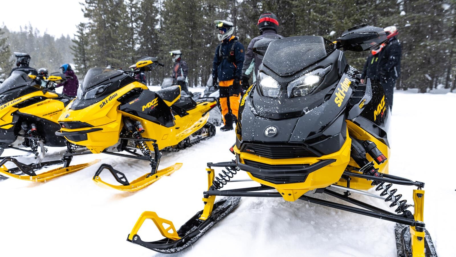 Currently, Ski-Doo is the only snowmobile manufacturer with sleds that meet park rules for emissions and noise. Ski-Doo’s four-stroke models meet both requirements.