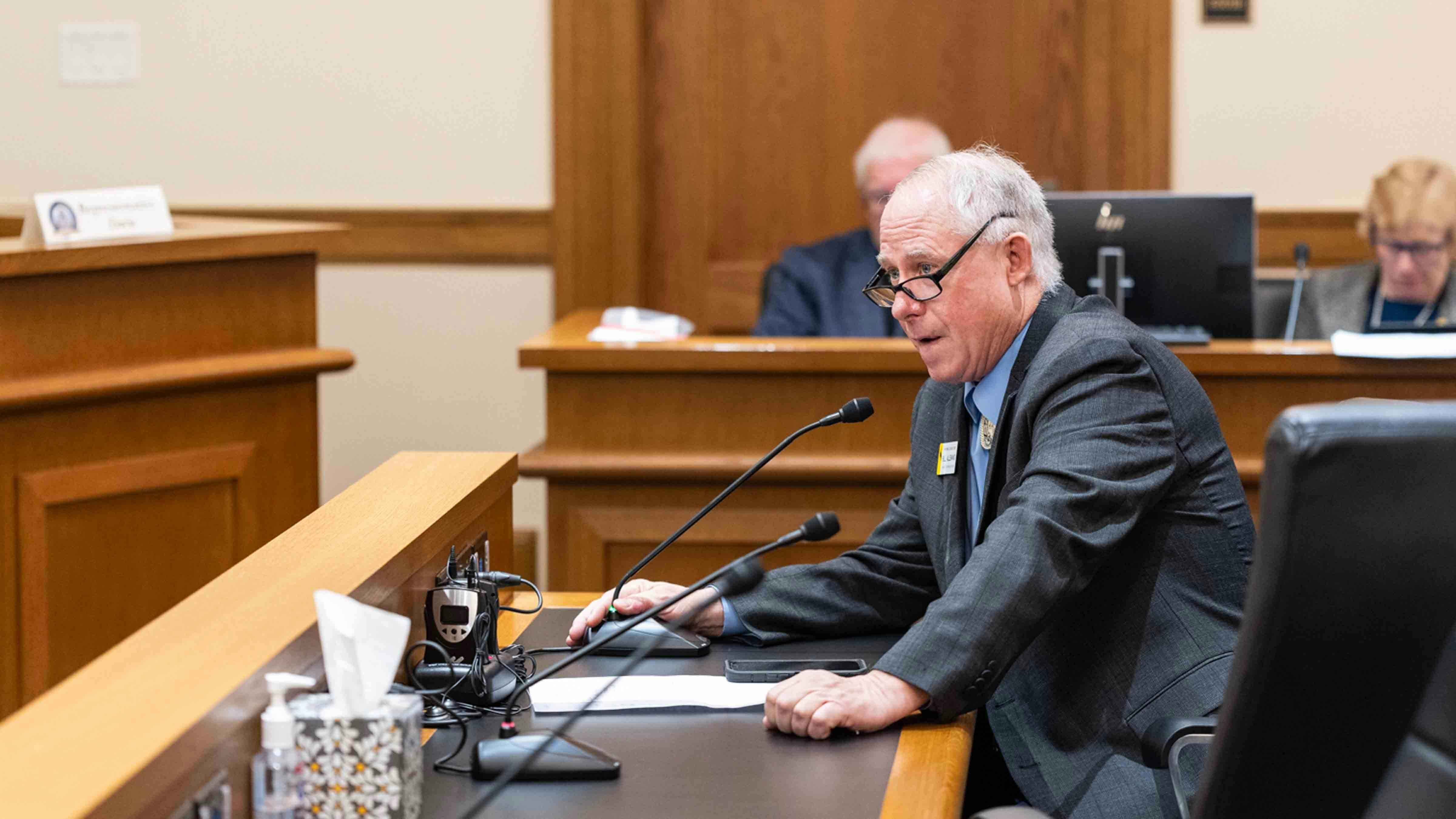 Rep. Bill Allemand testifies in favor of his bill that would increase penalties for trespassing in Wyoming. Feb 6, 2025