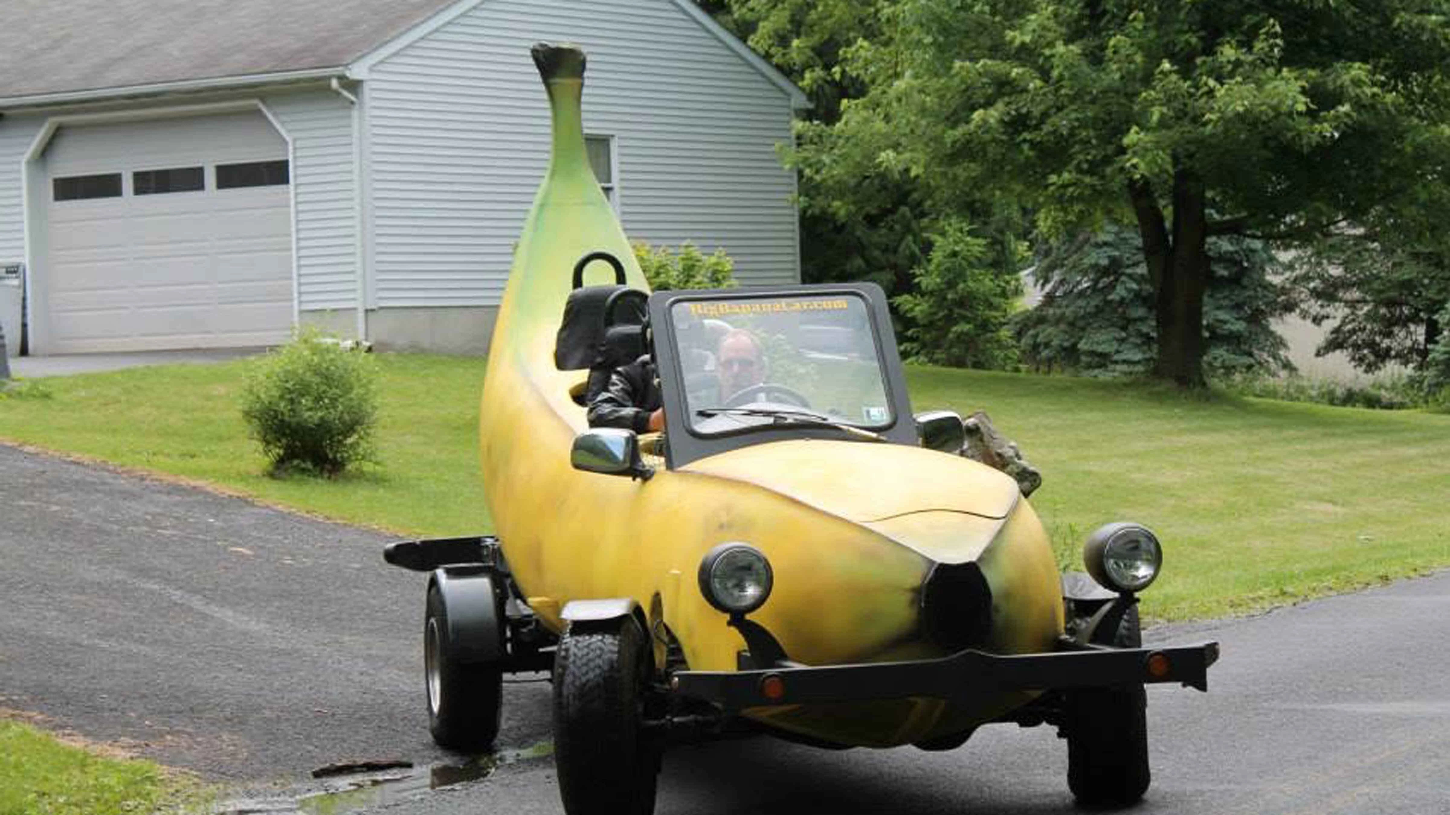Giant Banana Pulled Over in Montana: Driver Says Cops Have Stopped Him 100s Of Times