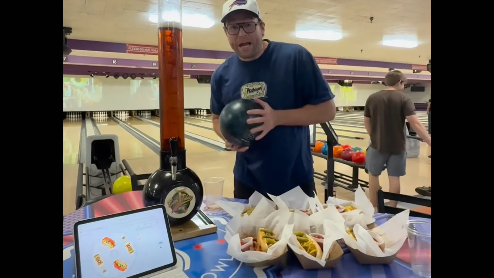 Bowling 10 14 26