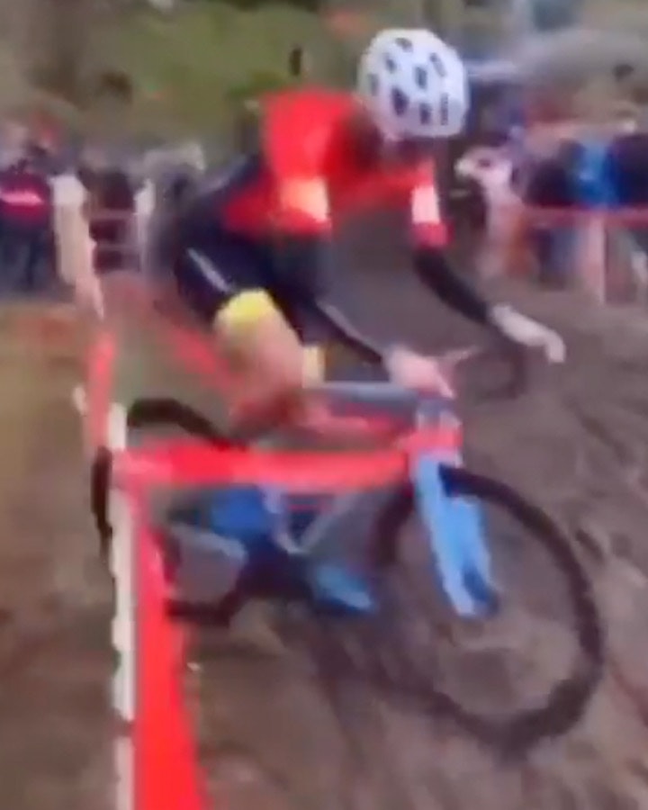 Darwin play 12 12 22