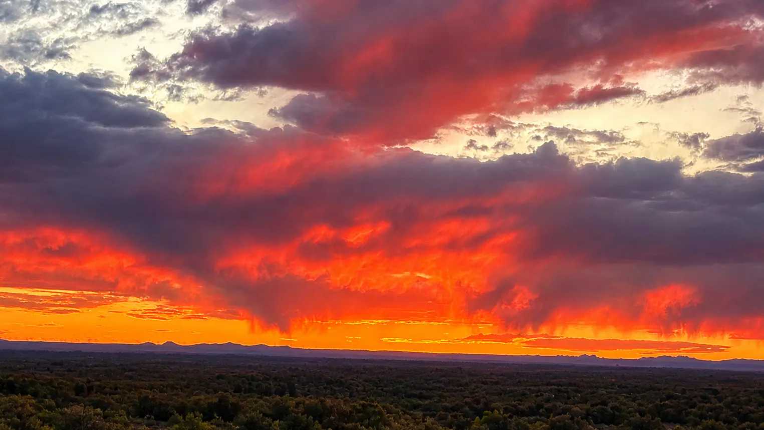 "This was taken from my brother's deck in Cheyenne. Truly beautiful!!"