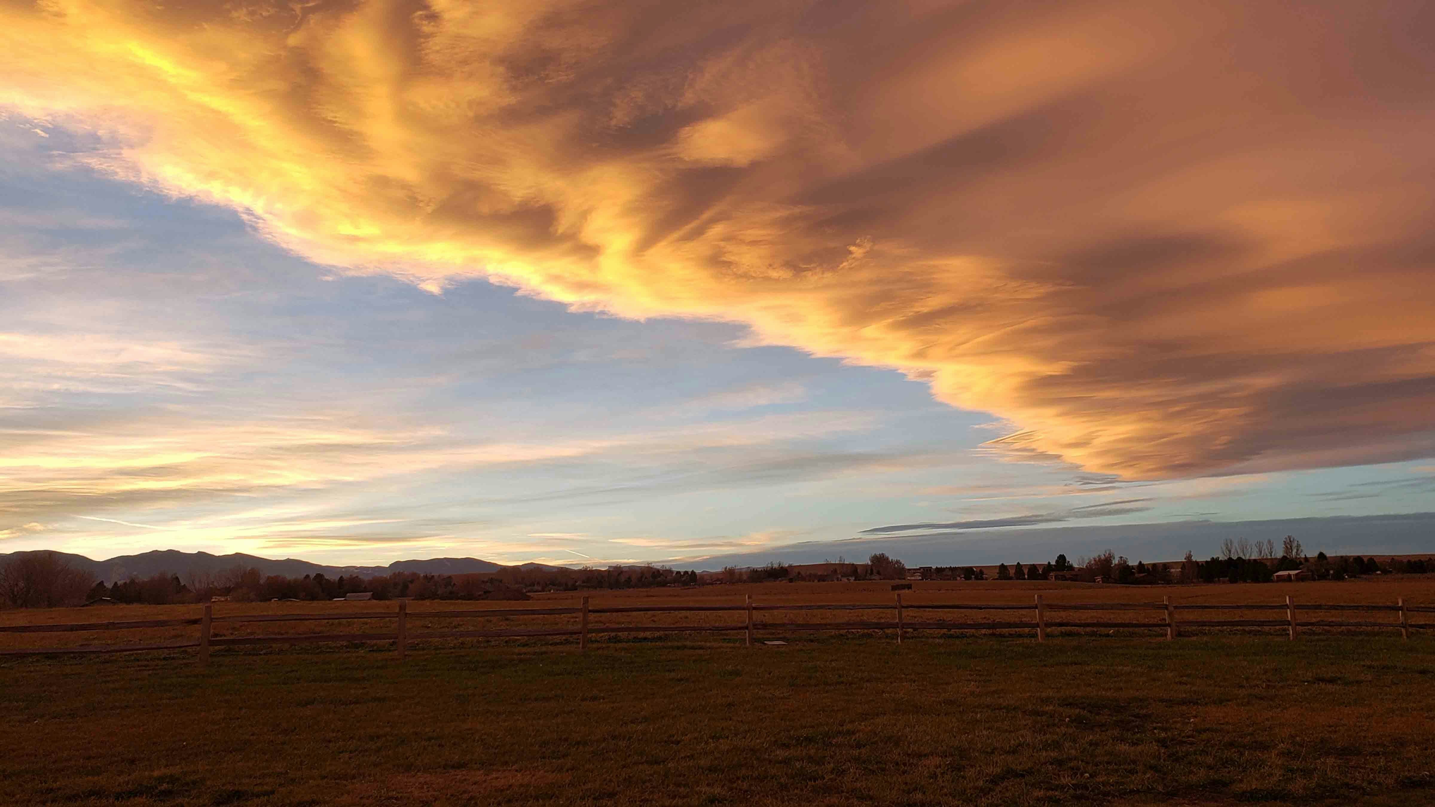 Sunset in Sheridan on Nov 13, 2023